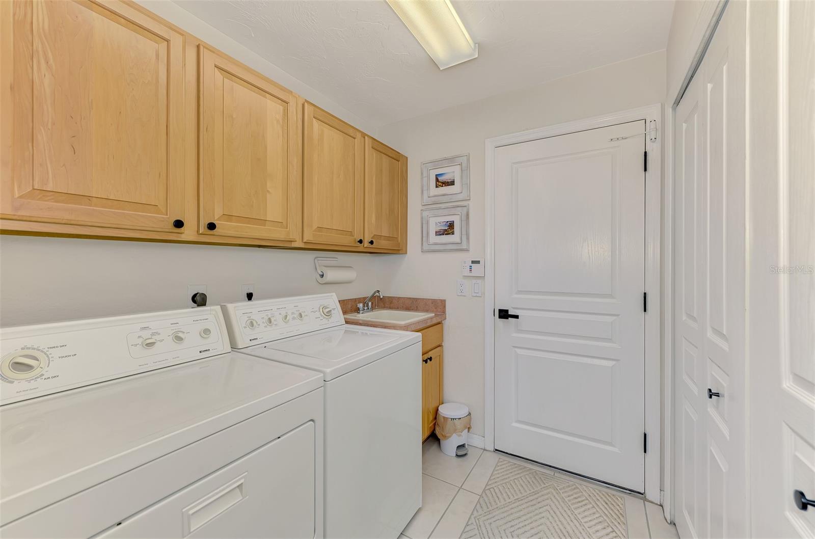 A4661433 Property Photo