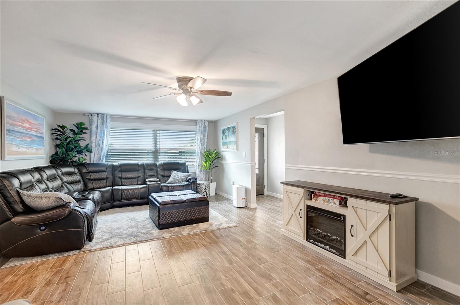 242 176TH AVE E, REDINGTON SHORES, FL, 33708