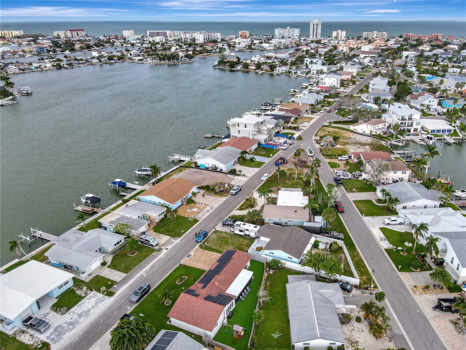 242 176TH AVE E, REDINGTON SHORES, FL, 33708