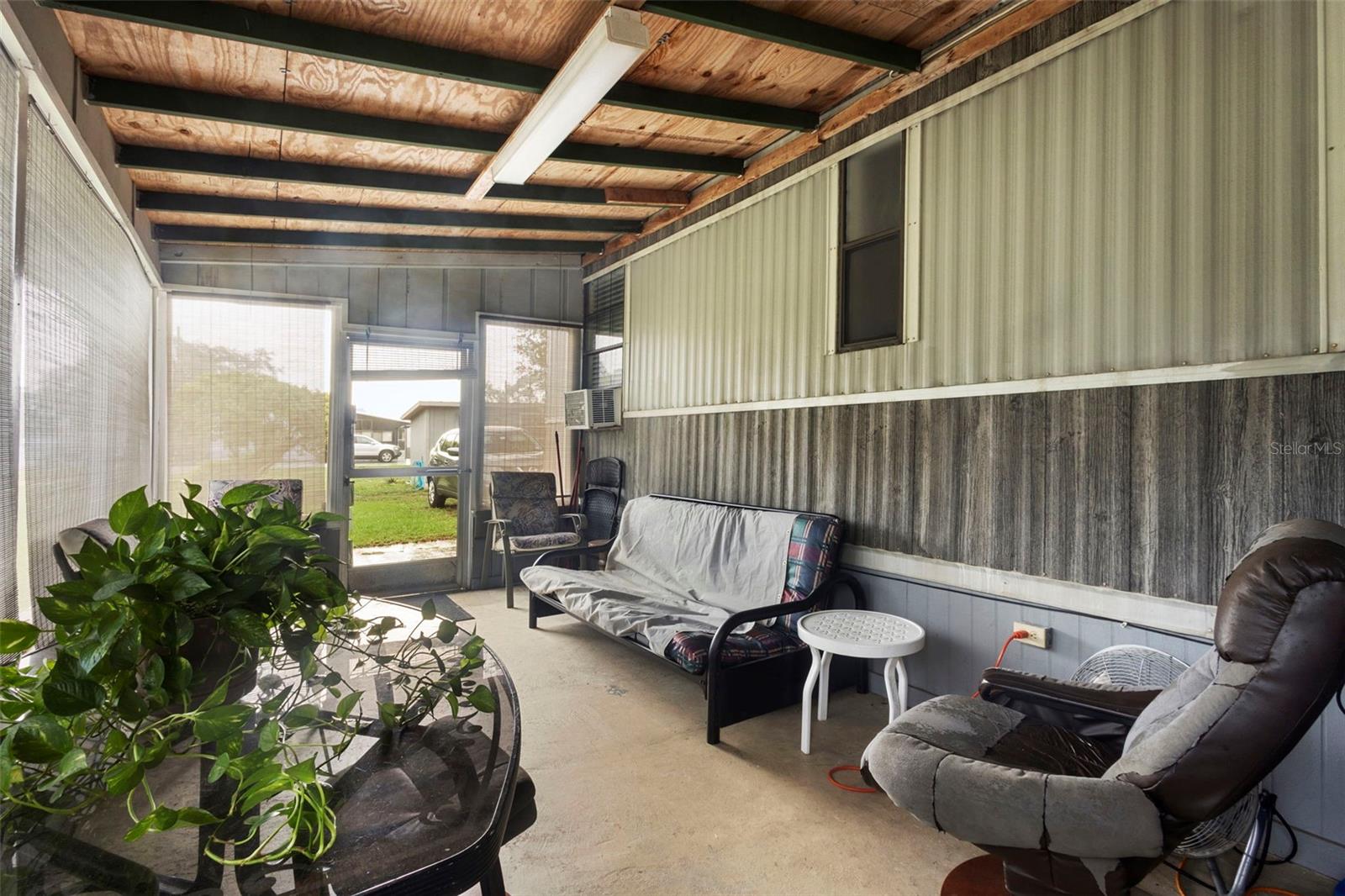 V4944238 Property Photo