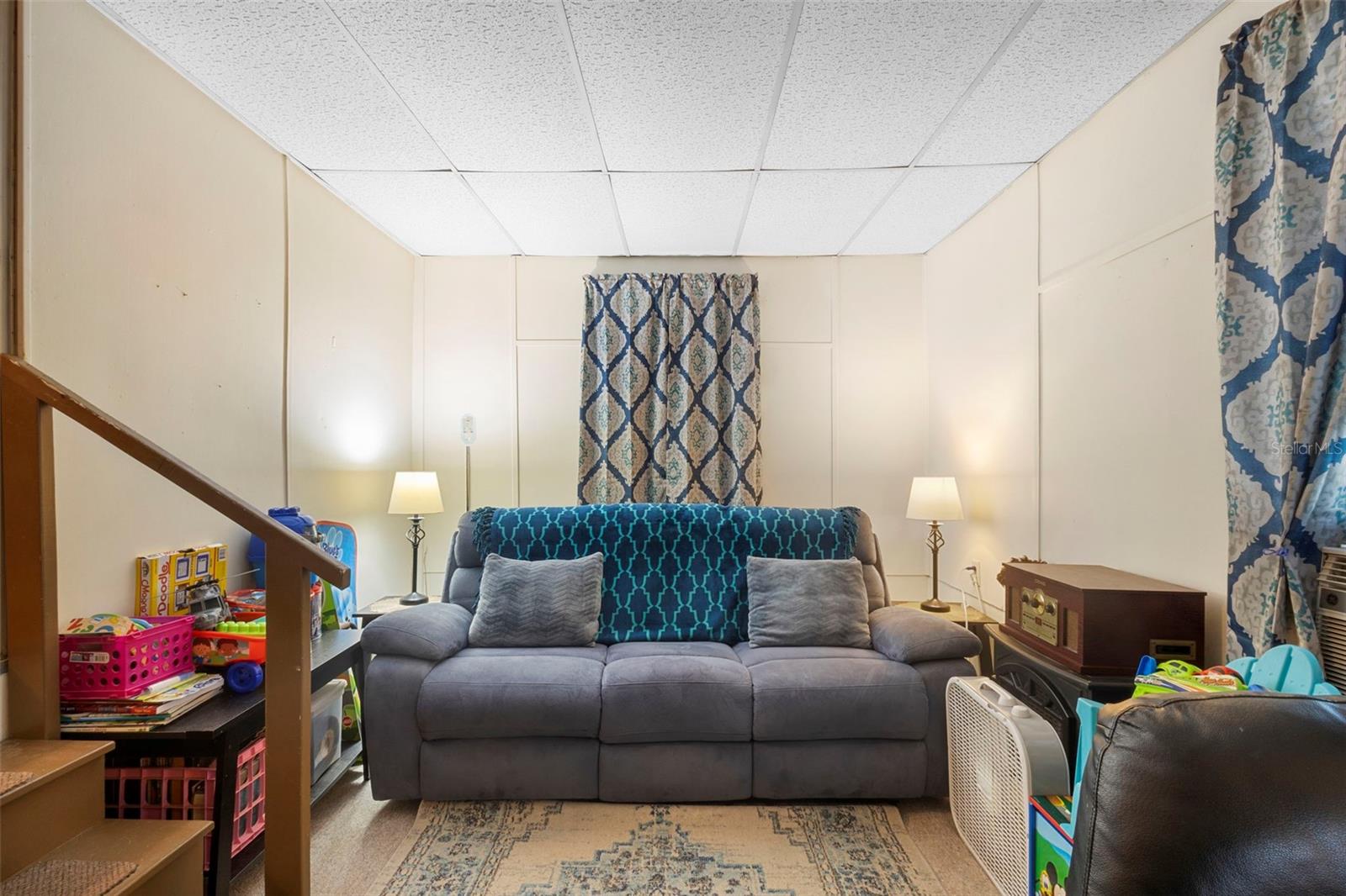 V4944238 Property Photo