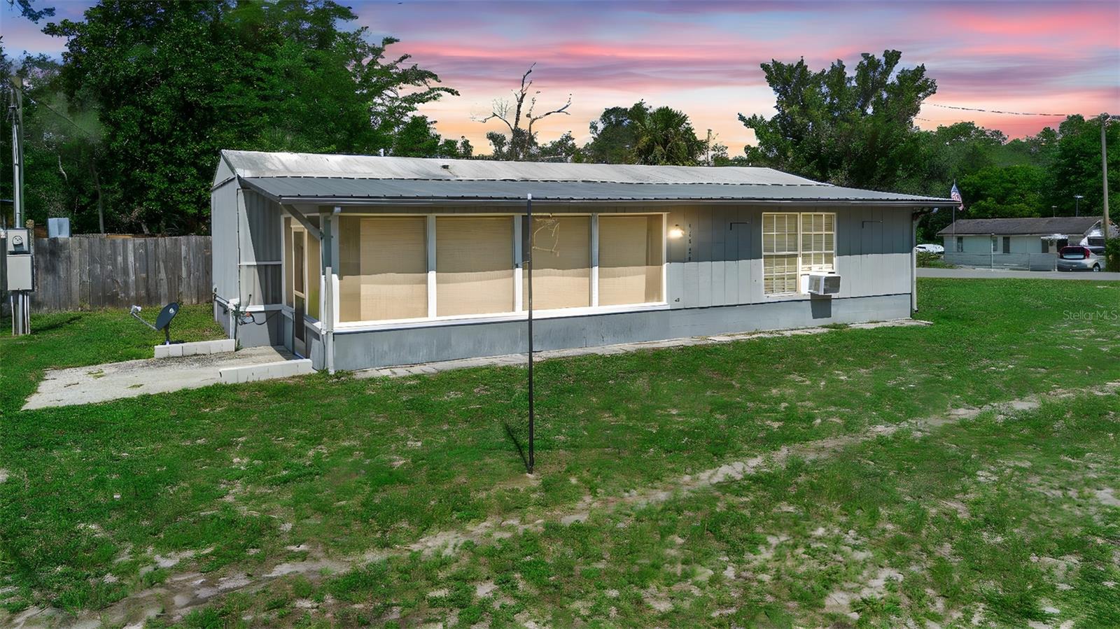 V4944238 Property Photo