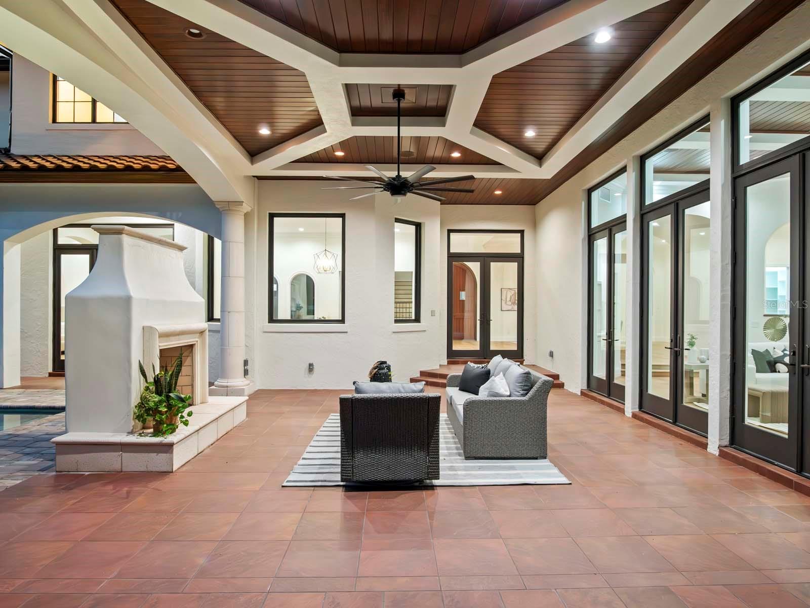 O6334371 Property Photo