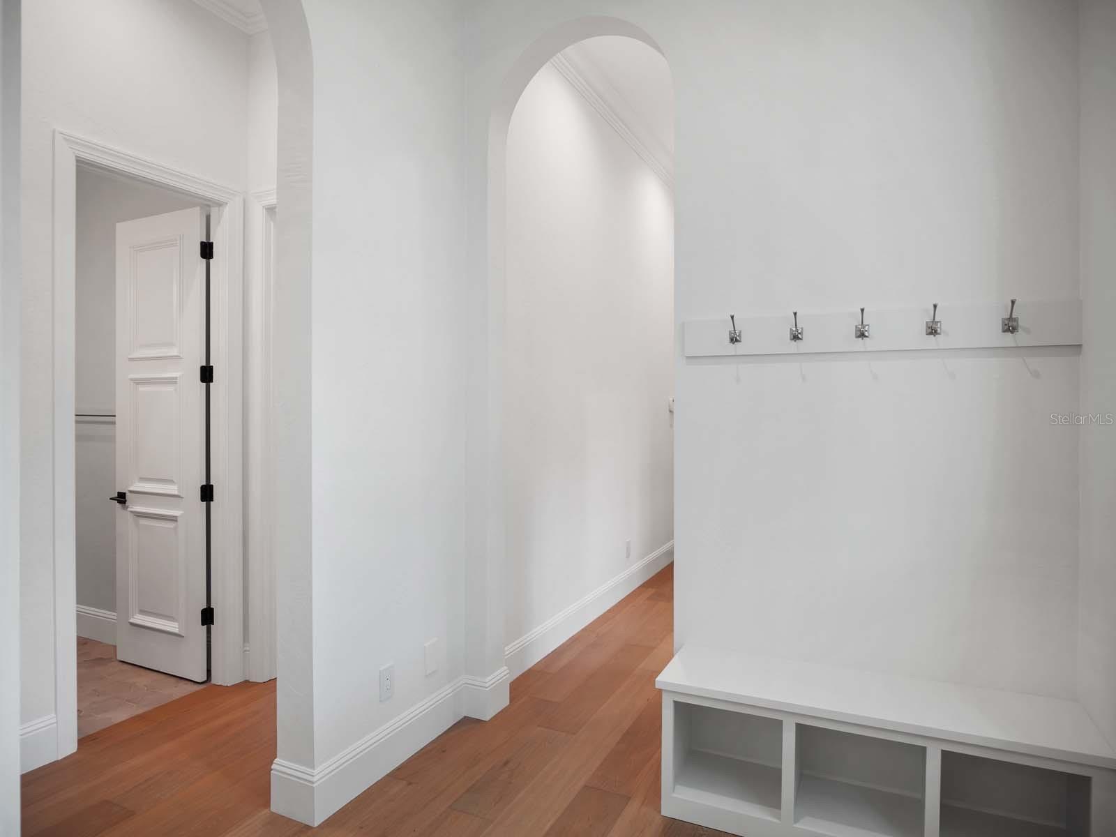 O6334371 Property Photo