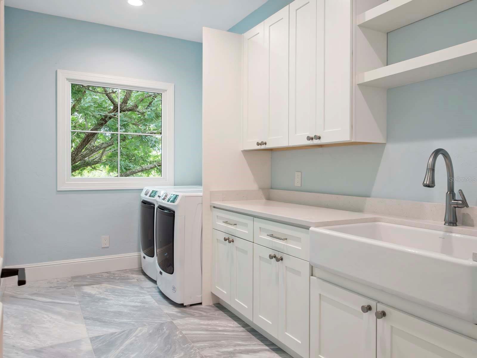 O6334371 Property Photo