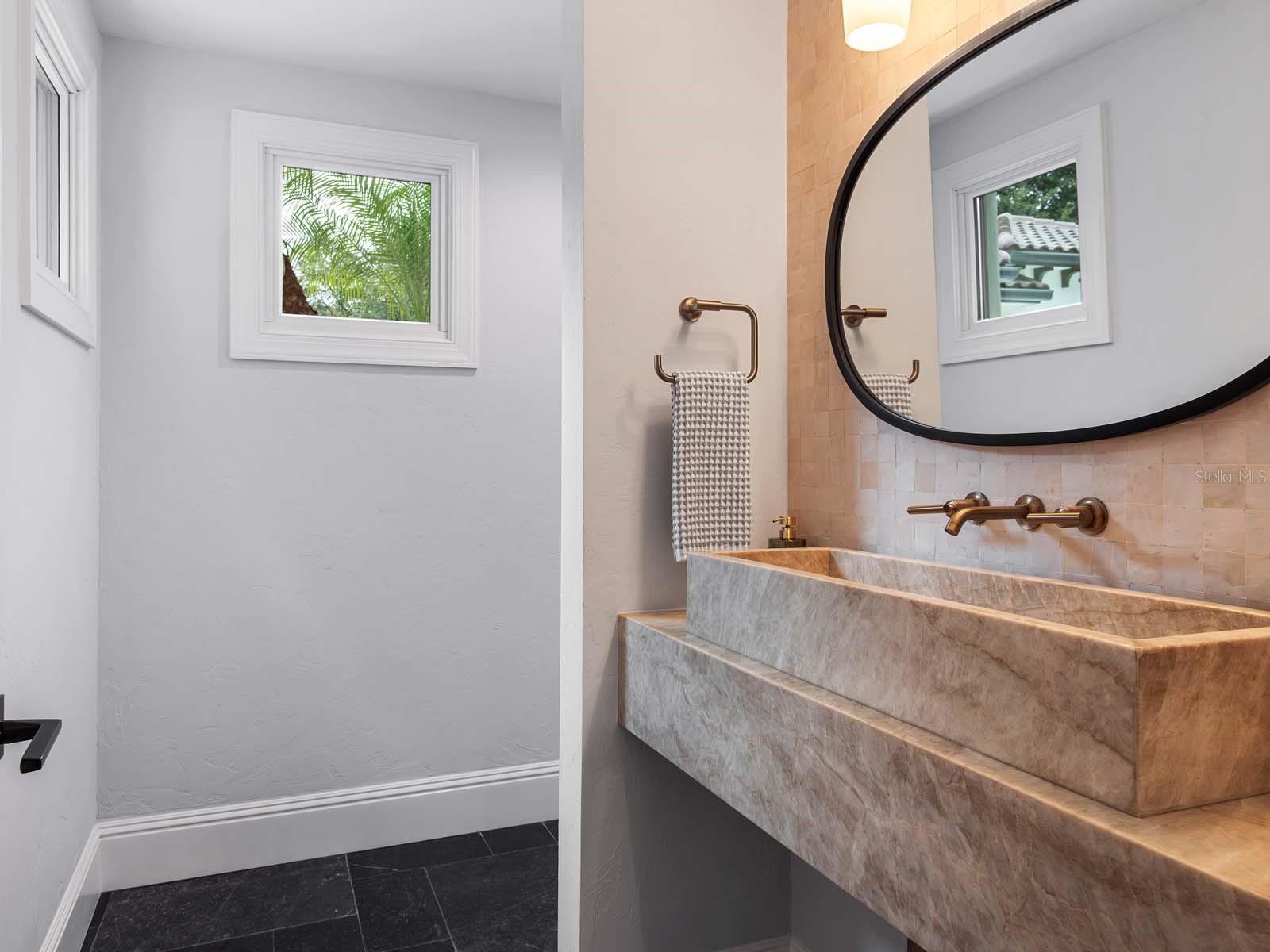 O6334371 Property Photo