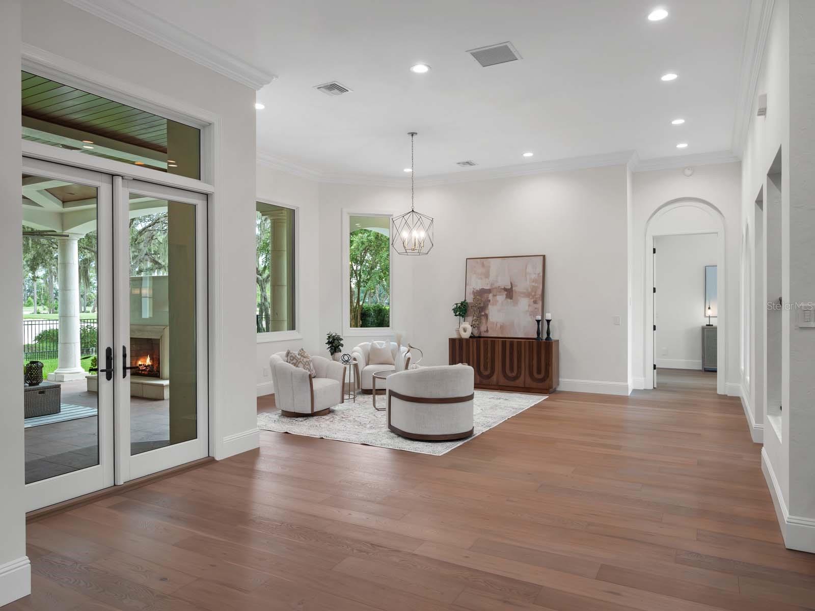 O6334371 Property Photo