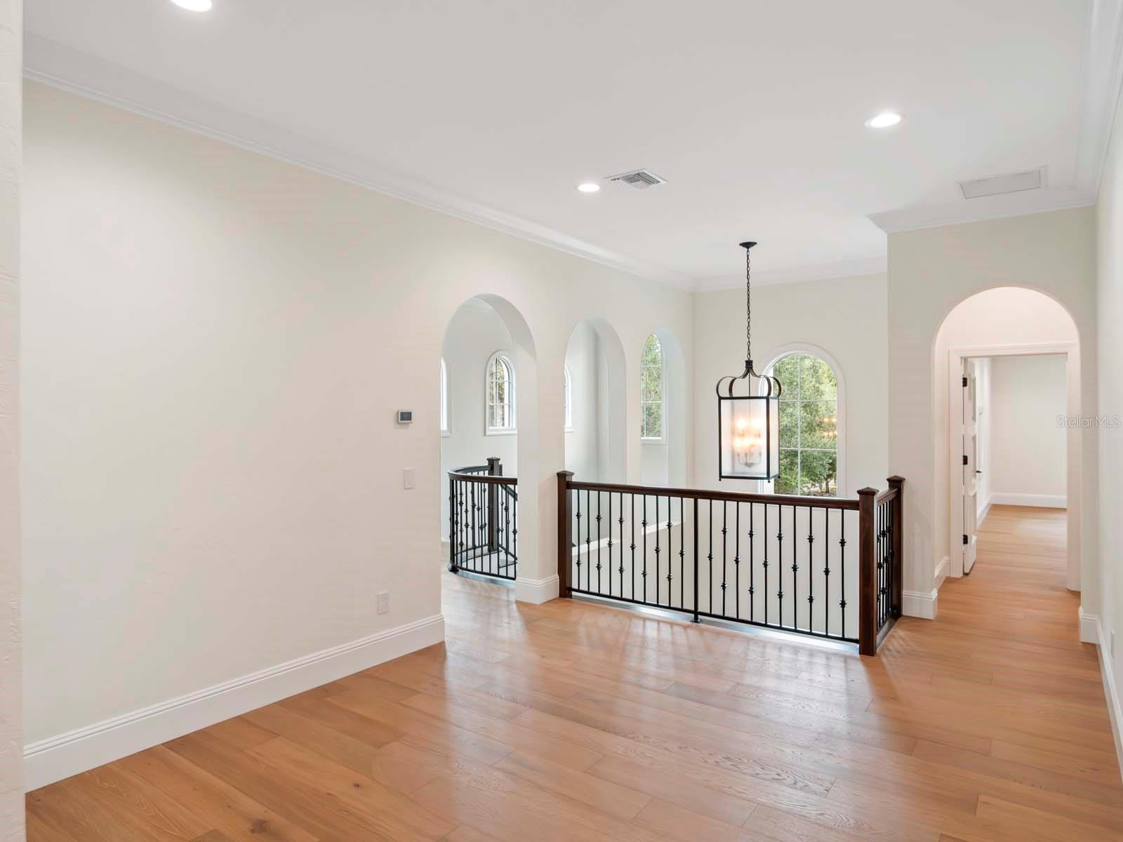 O6334371 Property Photo