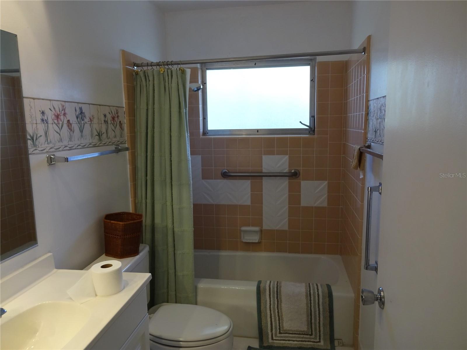 1408 NASHUA CIR, SUN CITY CENTER, FL, 33573