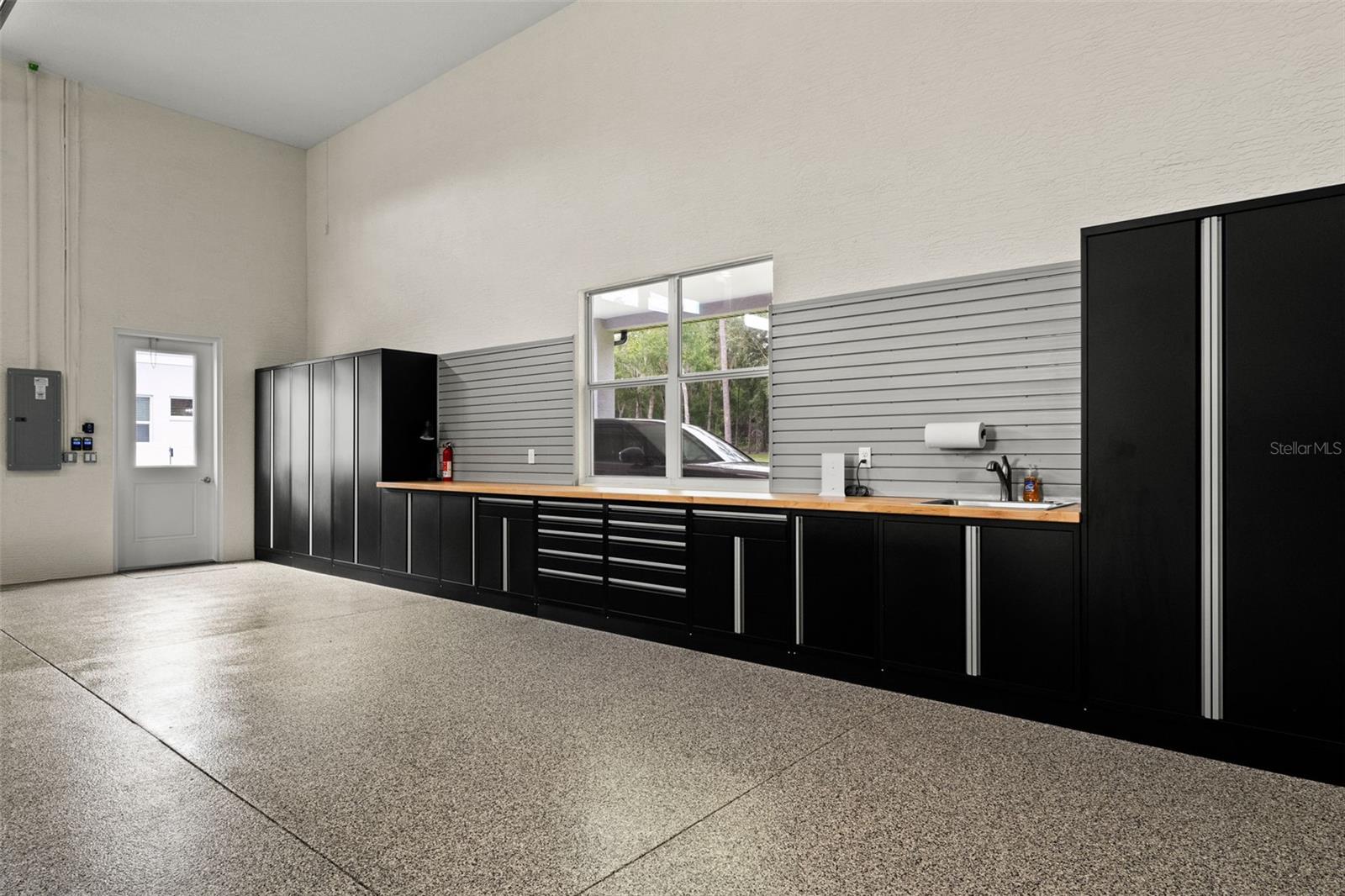 OM707224 Property Photo