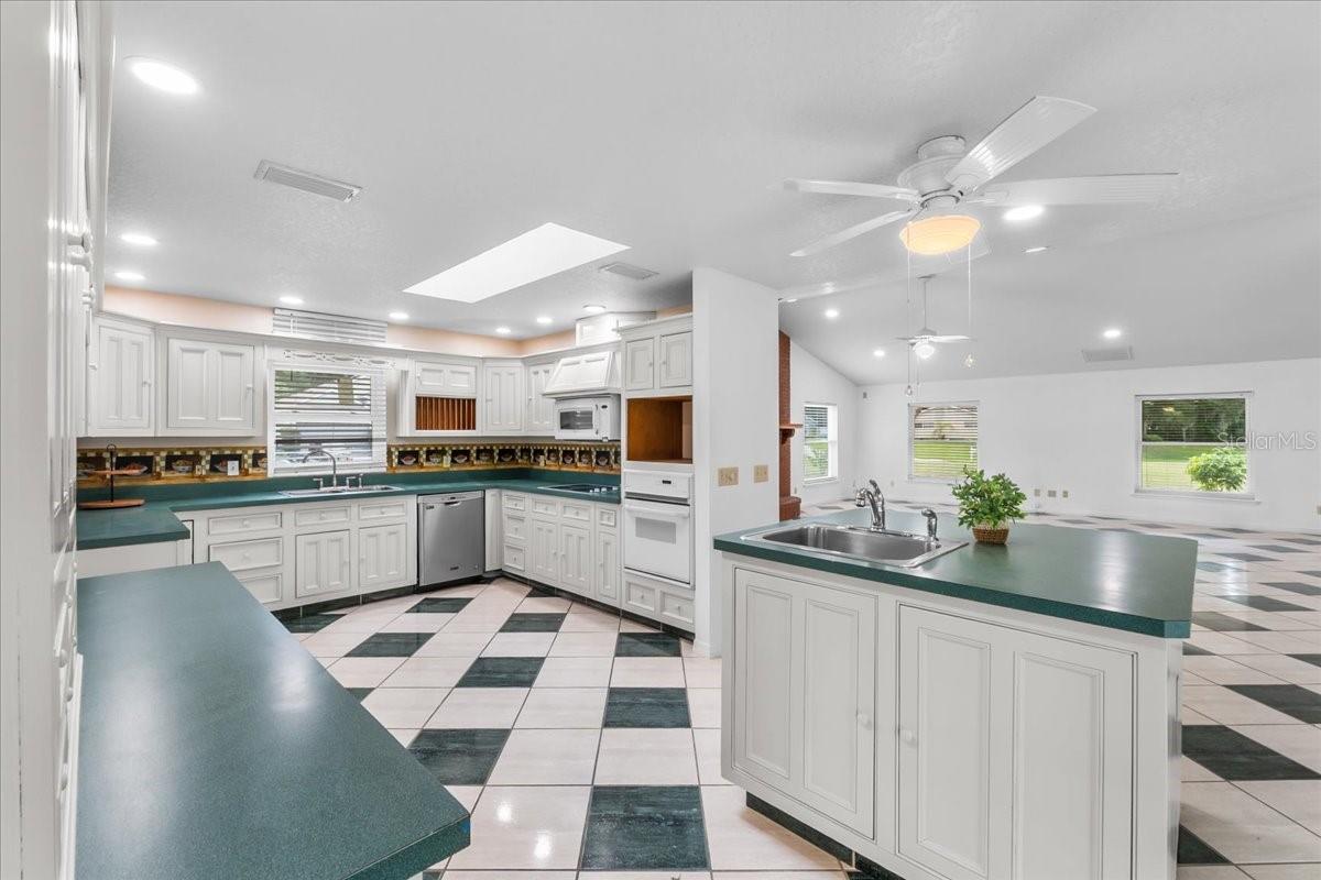 7938 RIFFLE LN, ORLANDO, FL, 32818