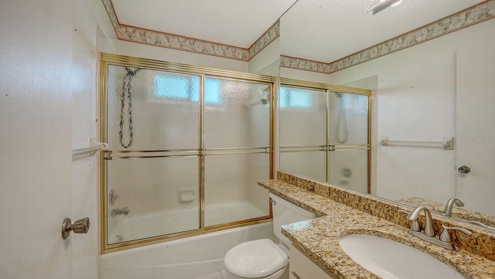 A4661504 Property Photo