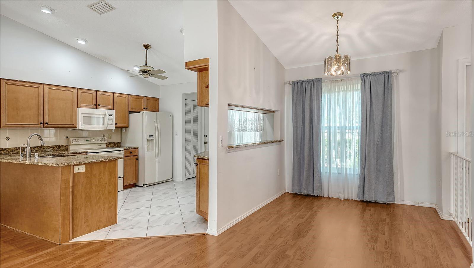 A4661504 Property Photo