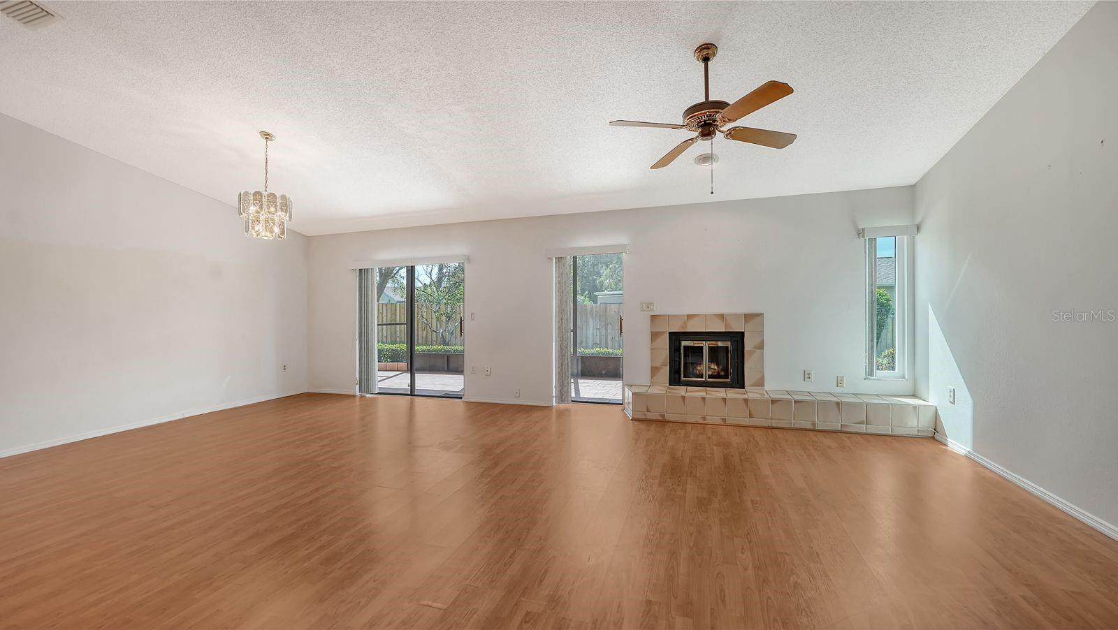 A4661504 Property Photo