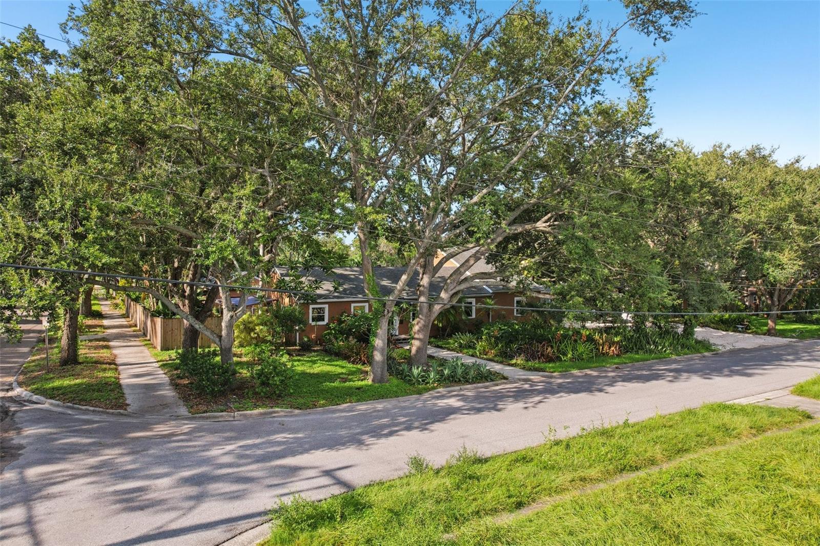 3000 DARTMOUTH AVE N, ST PETERSBURG, FL, 33713