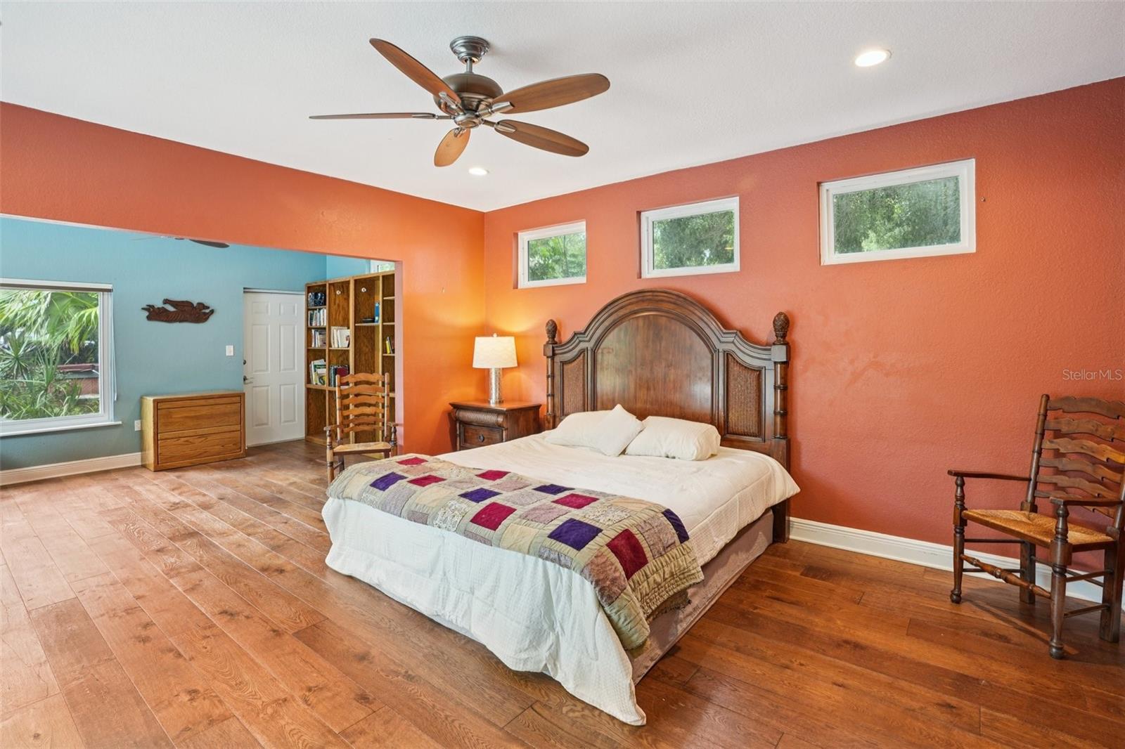 3000 DARTMOUTH AVE N, ST PETERSBURG, FL, 33713