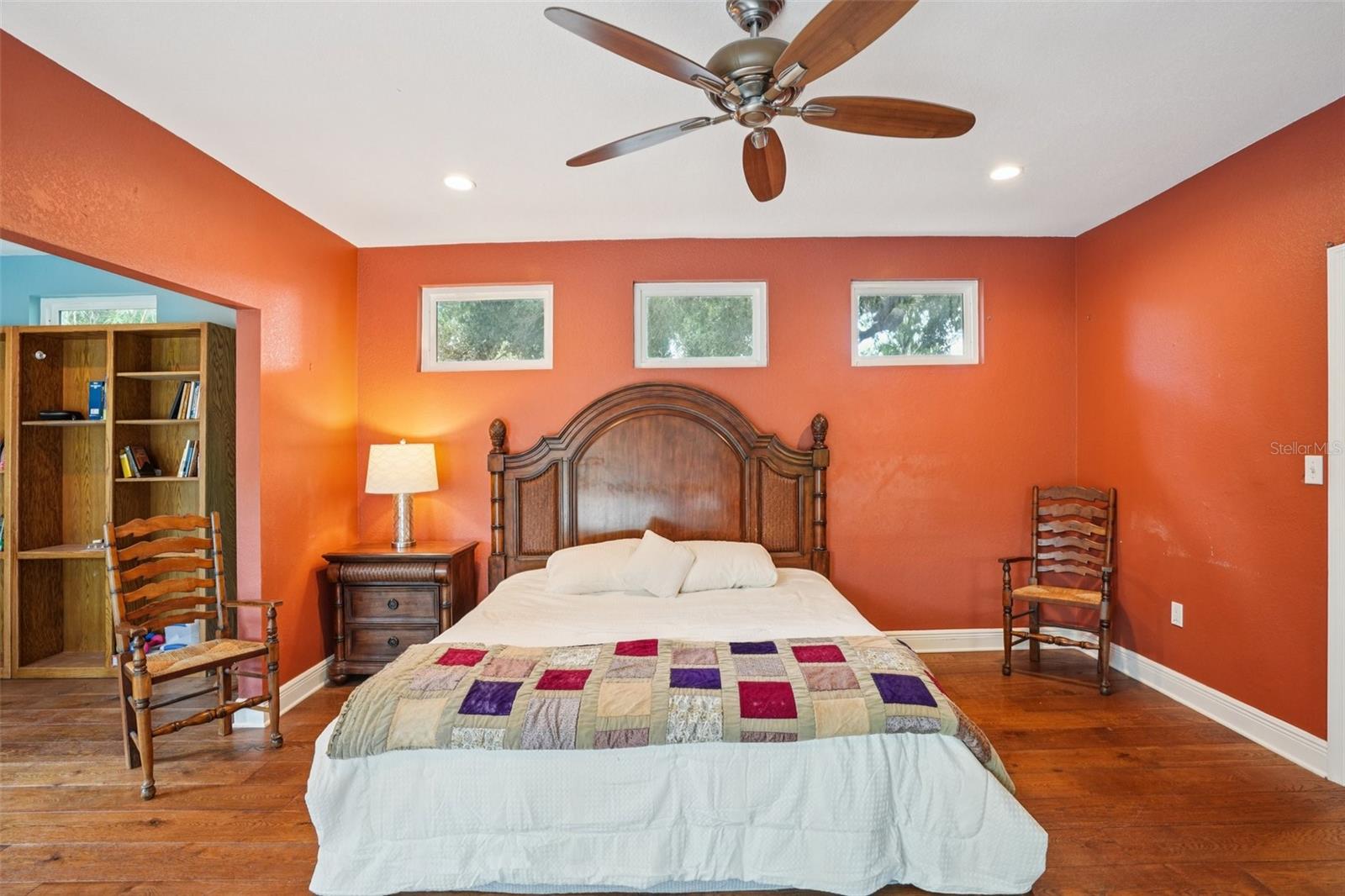 3000 DARTMOUTH AVE N, ST PETERSBURG, FL, 33713