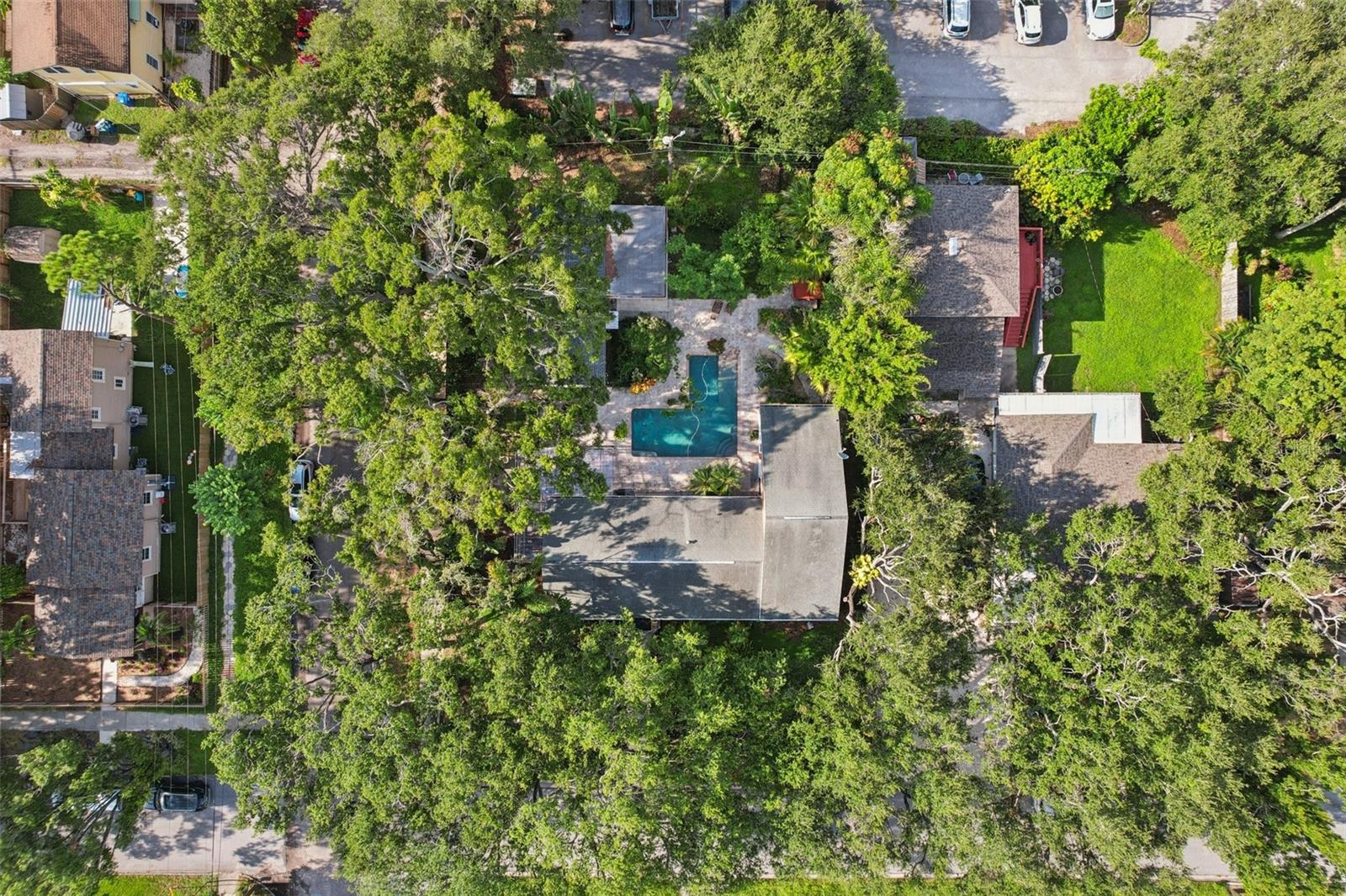 3000 DARTMOUTH AVE N, ST PETERSBURG, FL, 33713