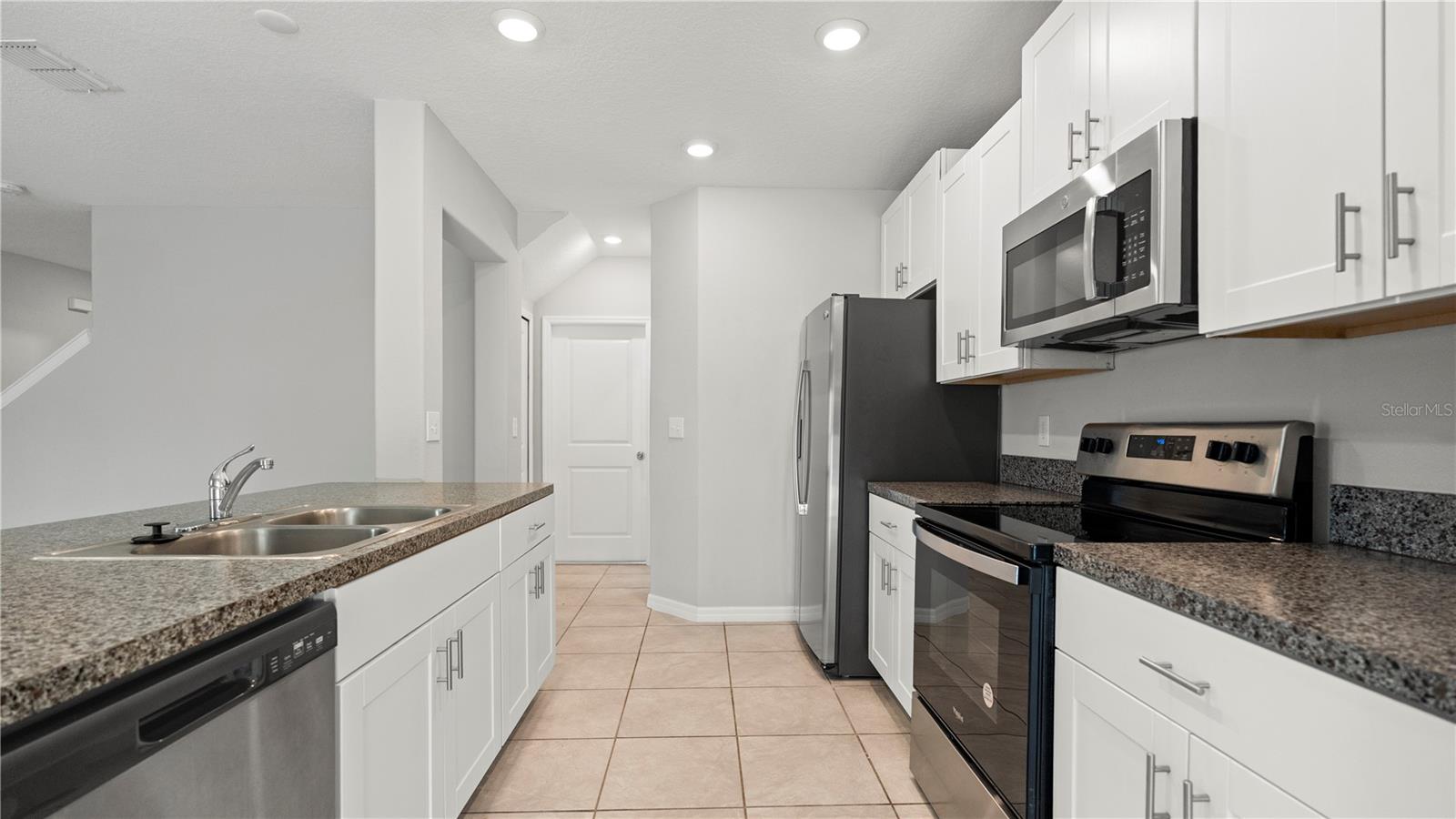 7231 SPRING SNOWFLAKE AVE, TAMPA, FL, 33619