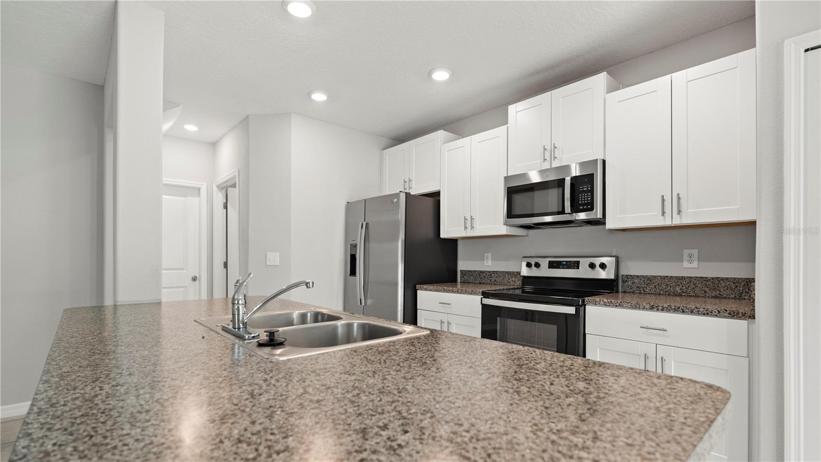 7231 SPRING SNOWFLAKE AVE, TAMPA, FL, 33619