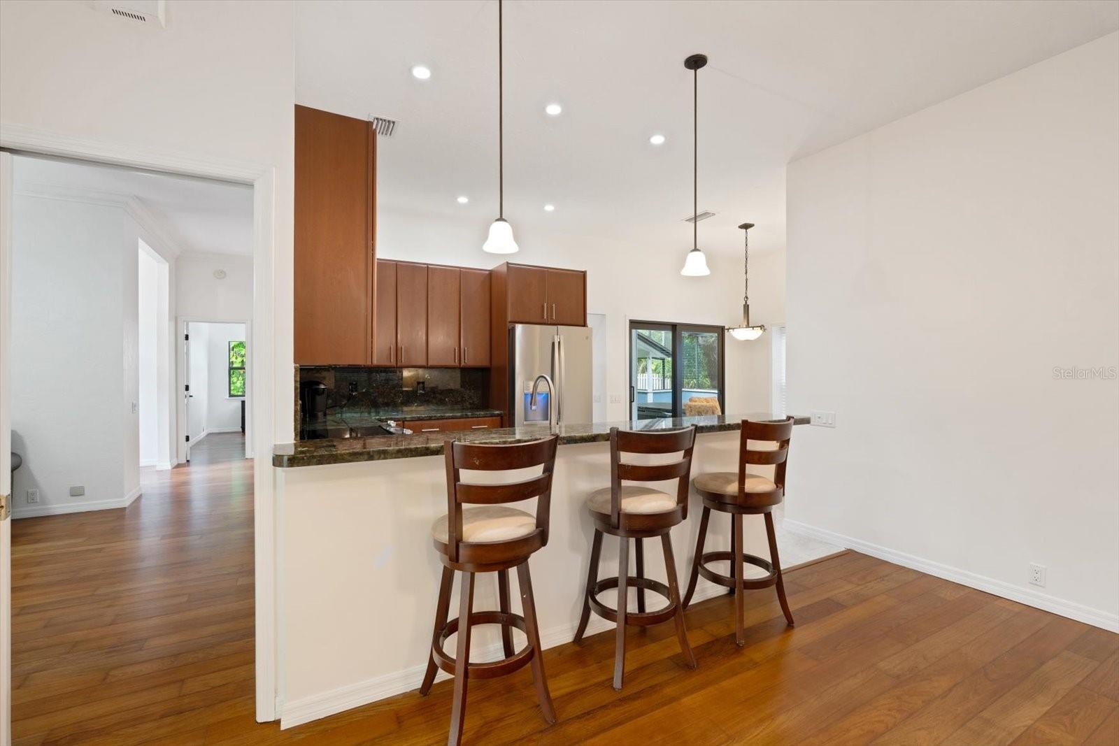 A4661571 Property Photo