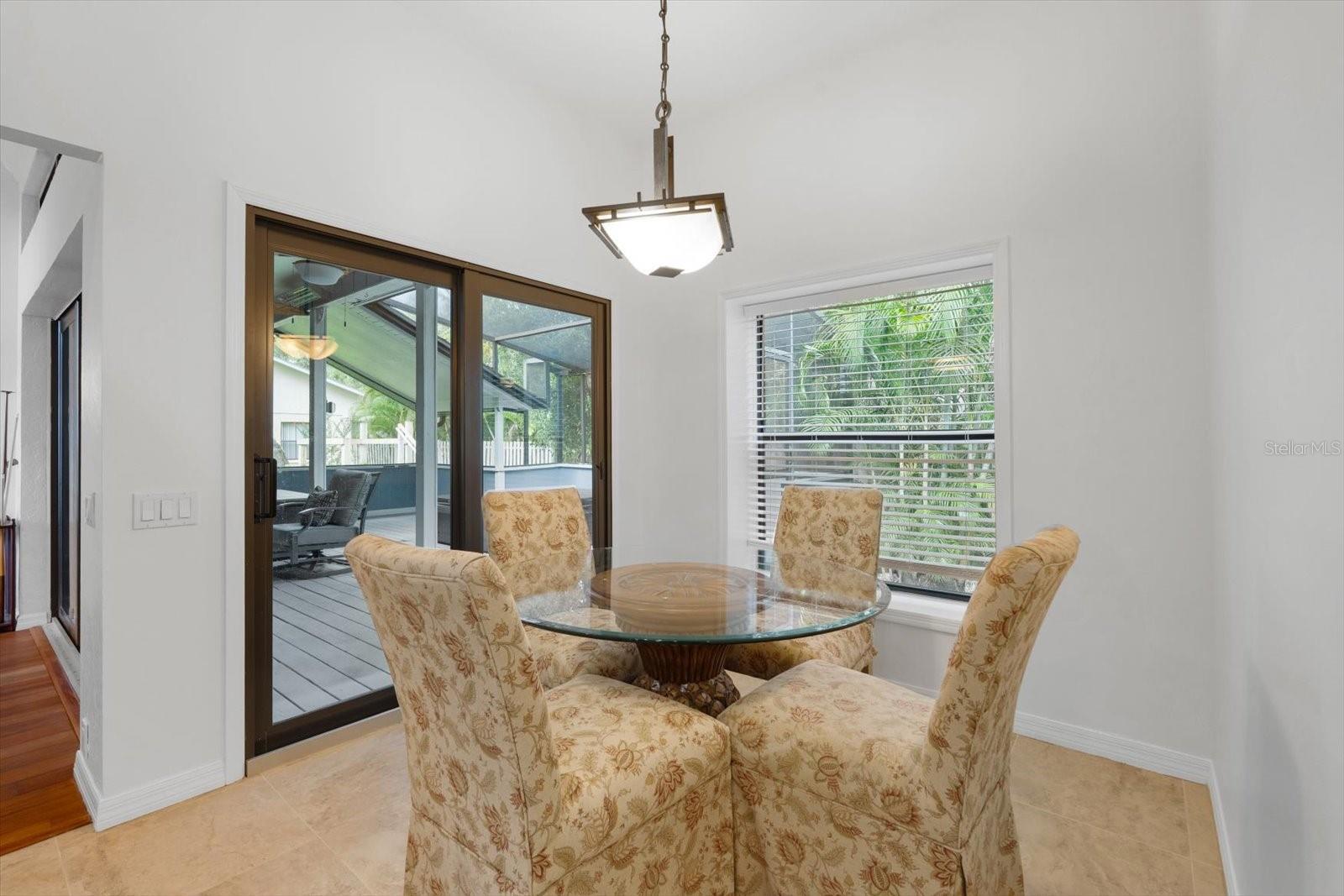 A4661571 Property Photo