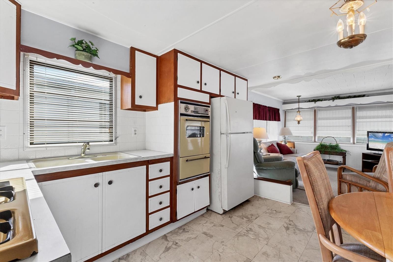 A4661581 Property Photo