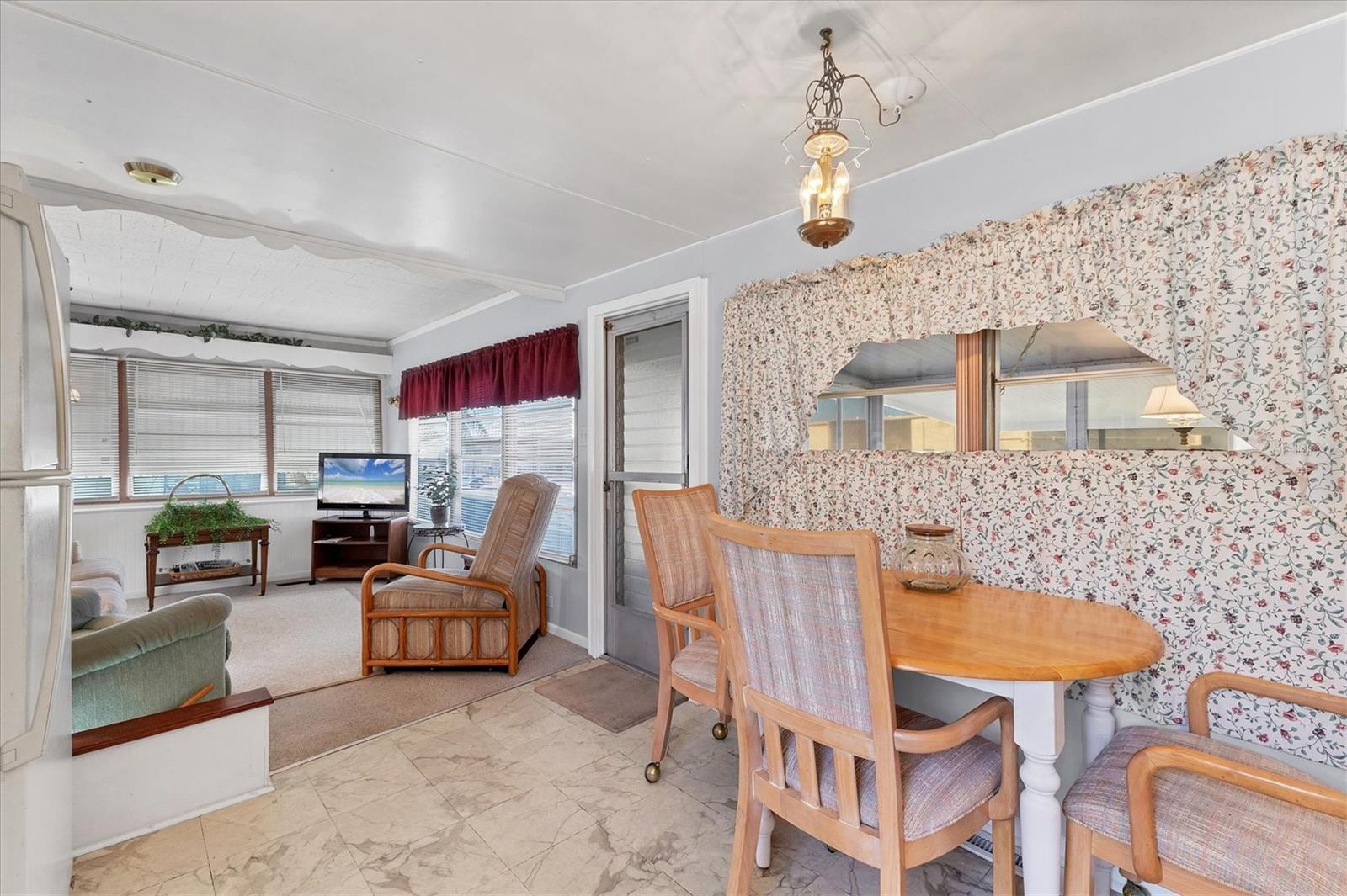 A4661581 Property Photo