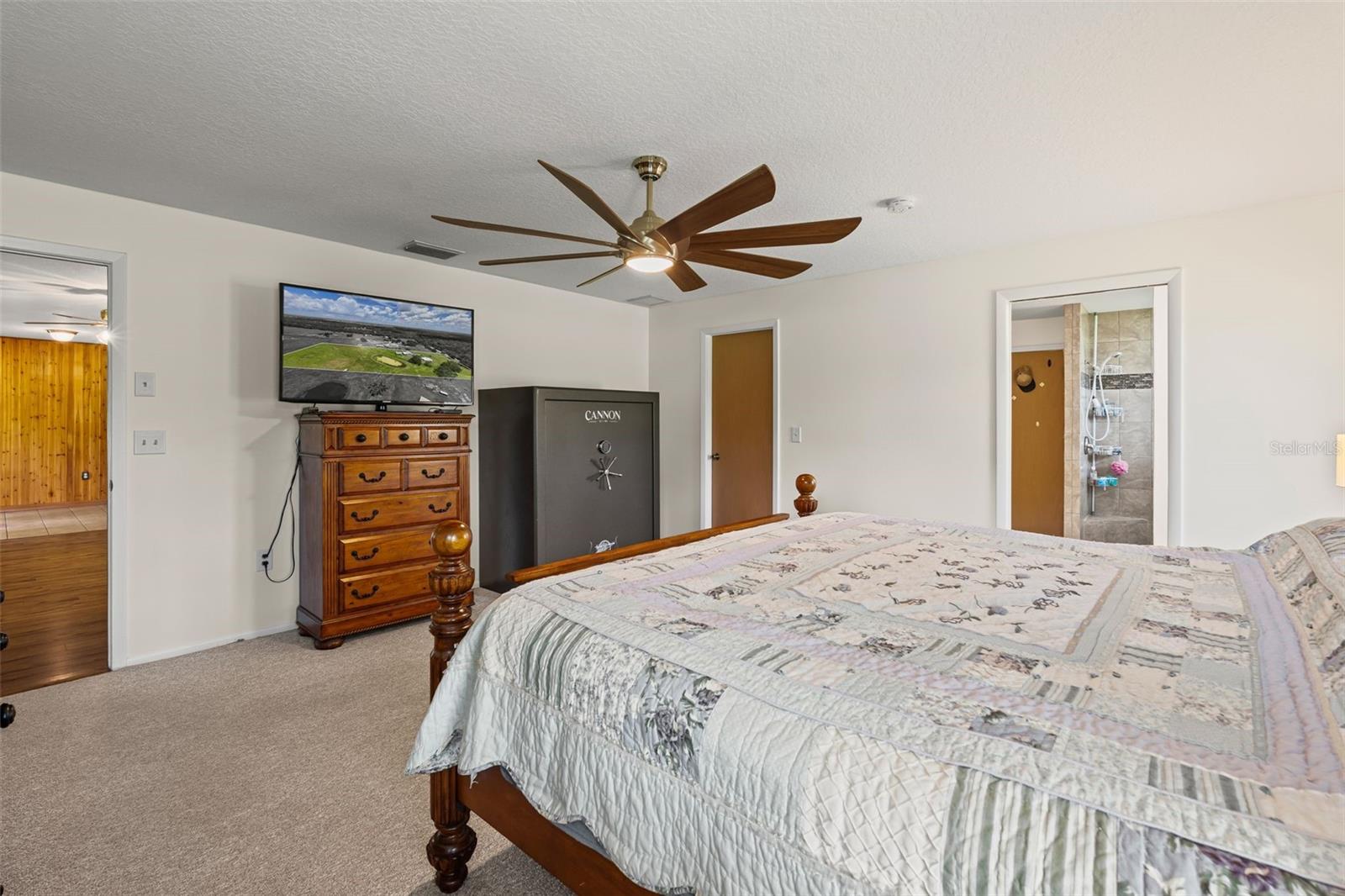 A4661606 Property Photo