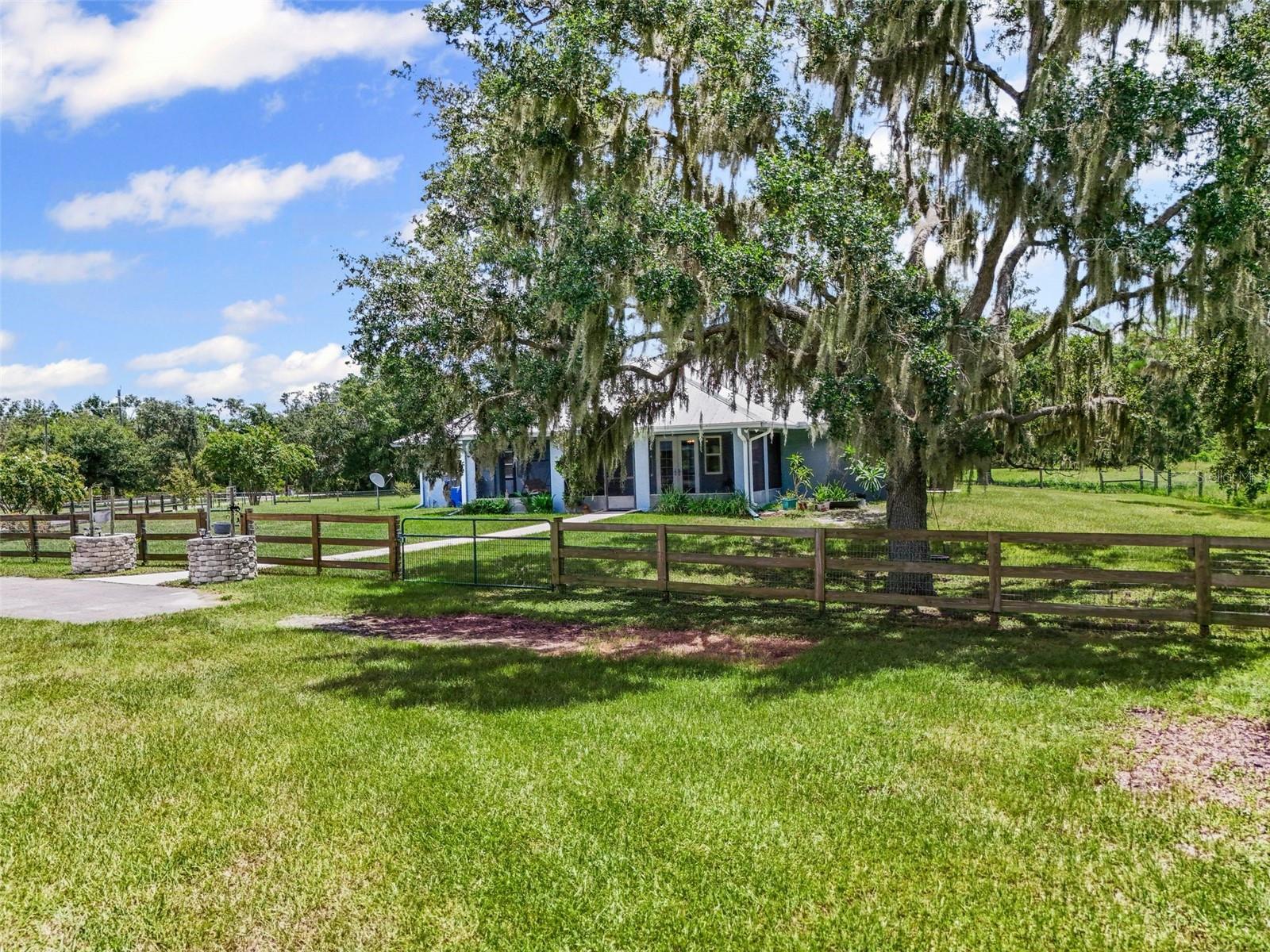 A4661606 Property Photo
