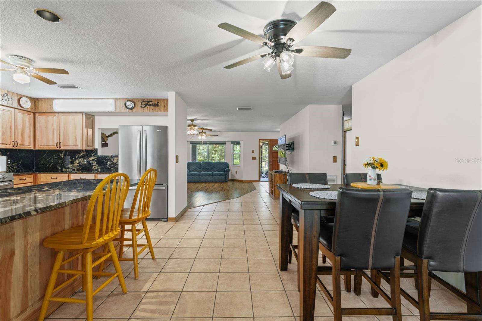 A4661606 Property Photo