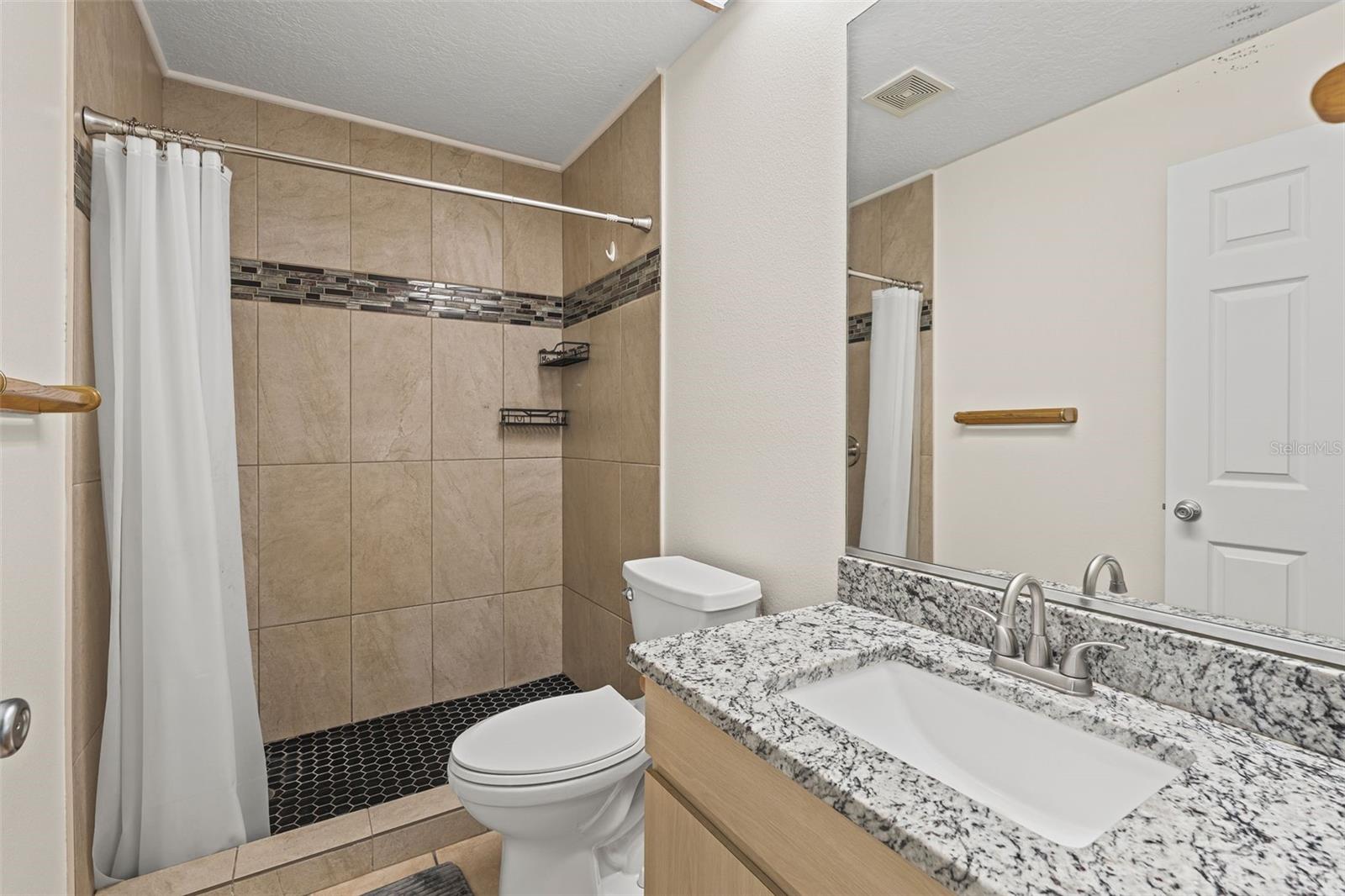 A4661606 Property Photo