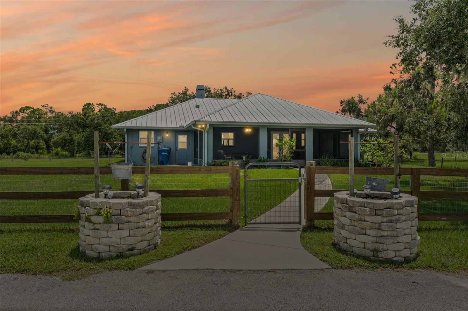 A4661606 Property Photo