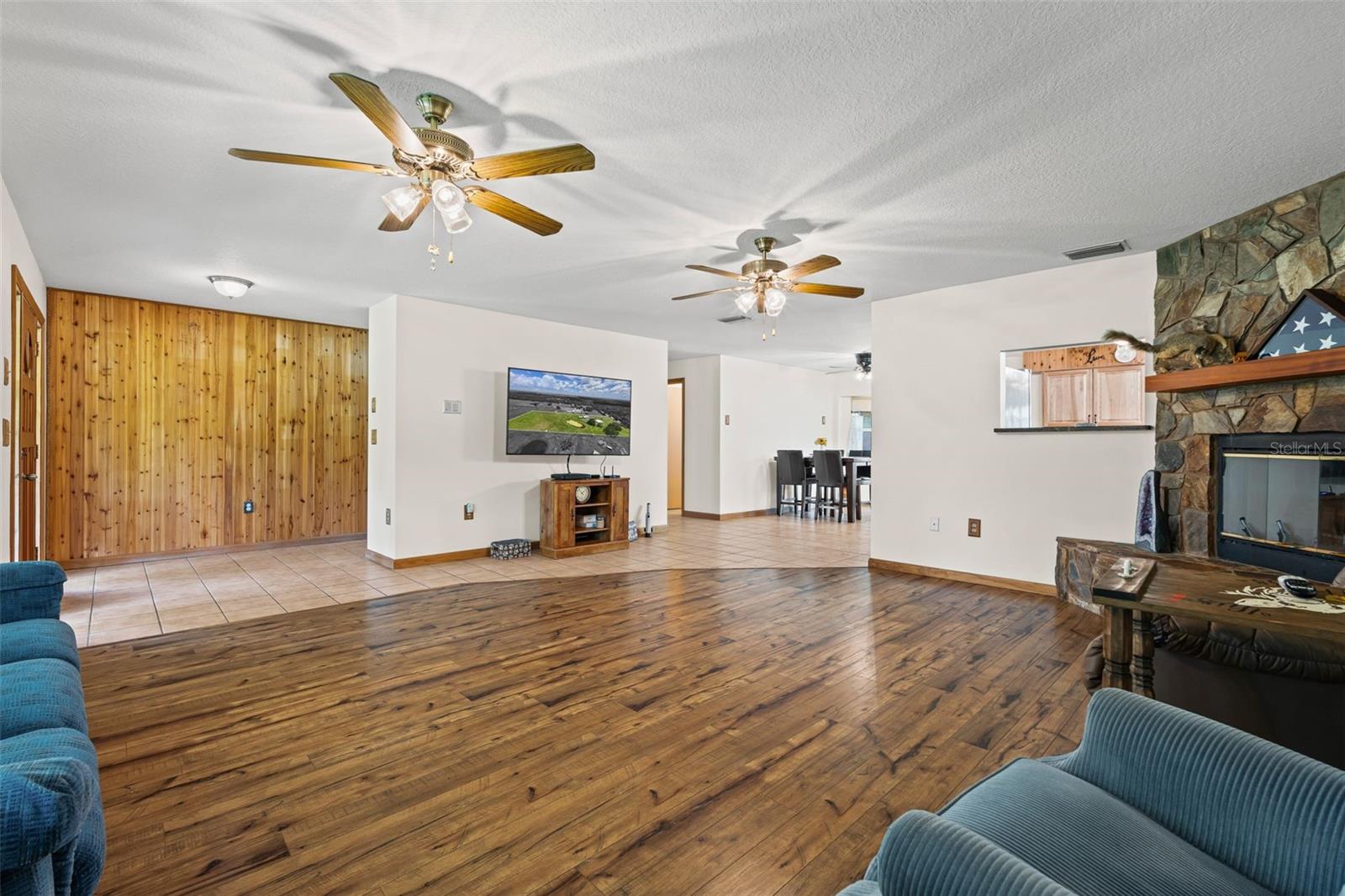 A4661606 Property Photo