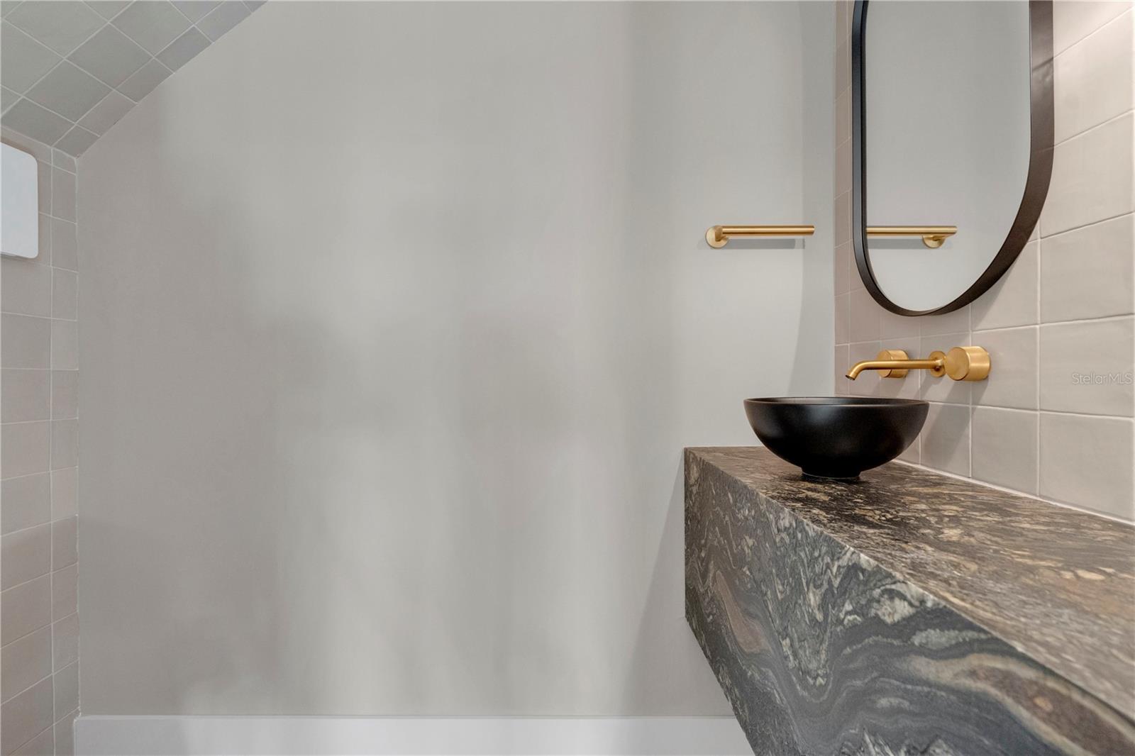 TB8416092 Property Photo