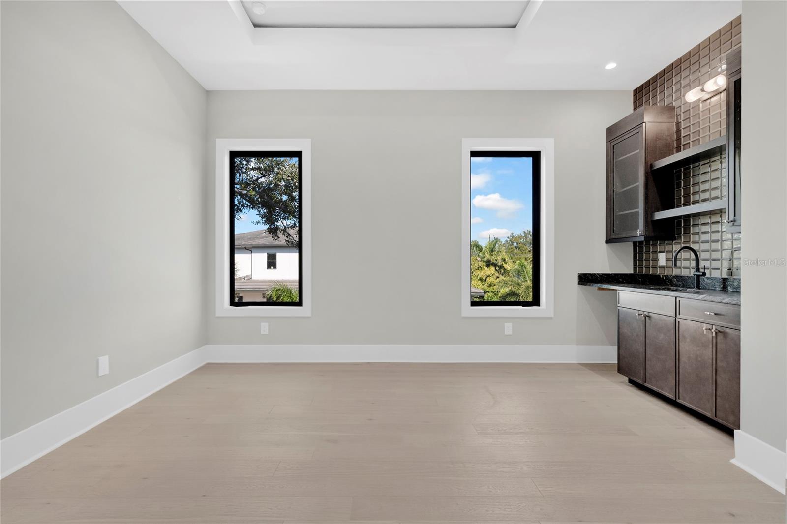 TB8416092 Property Photo