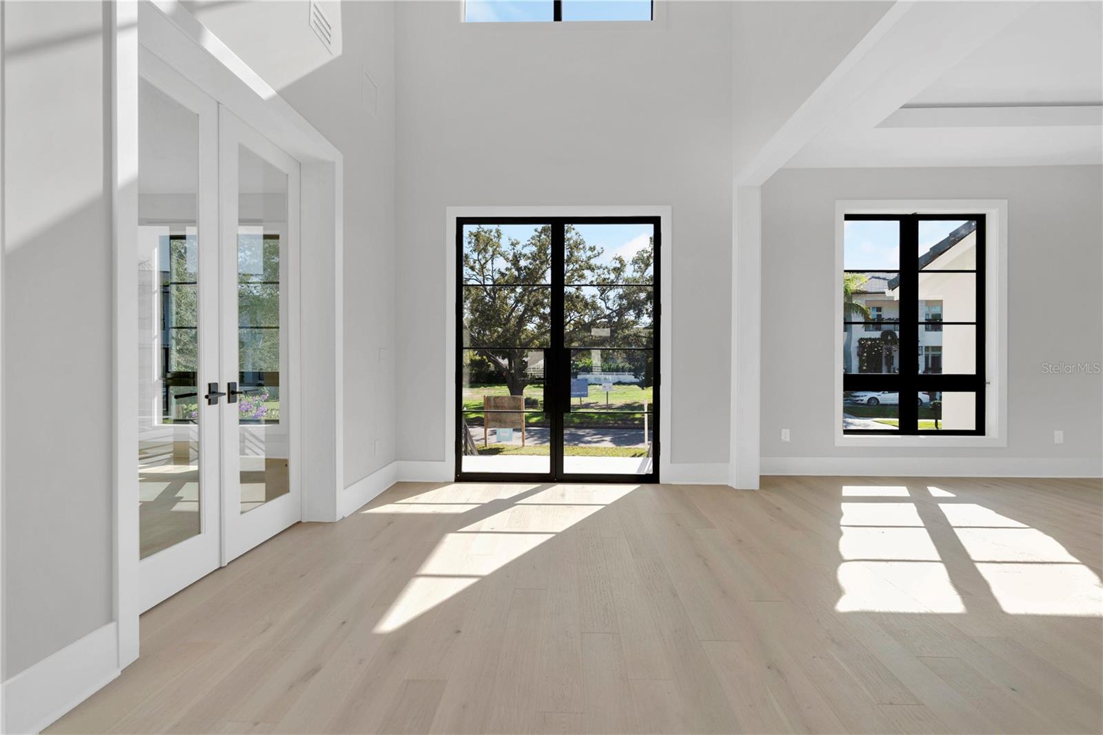 TB8416092 Property Photo