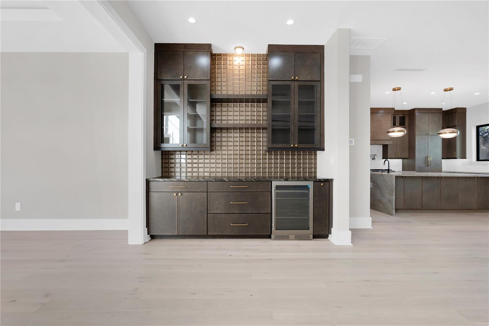 TB8416092 Property Photo