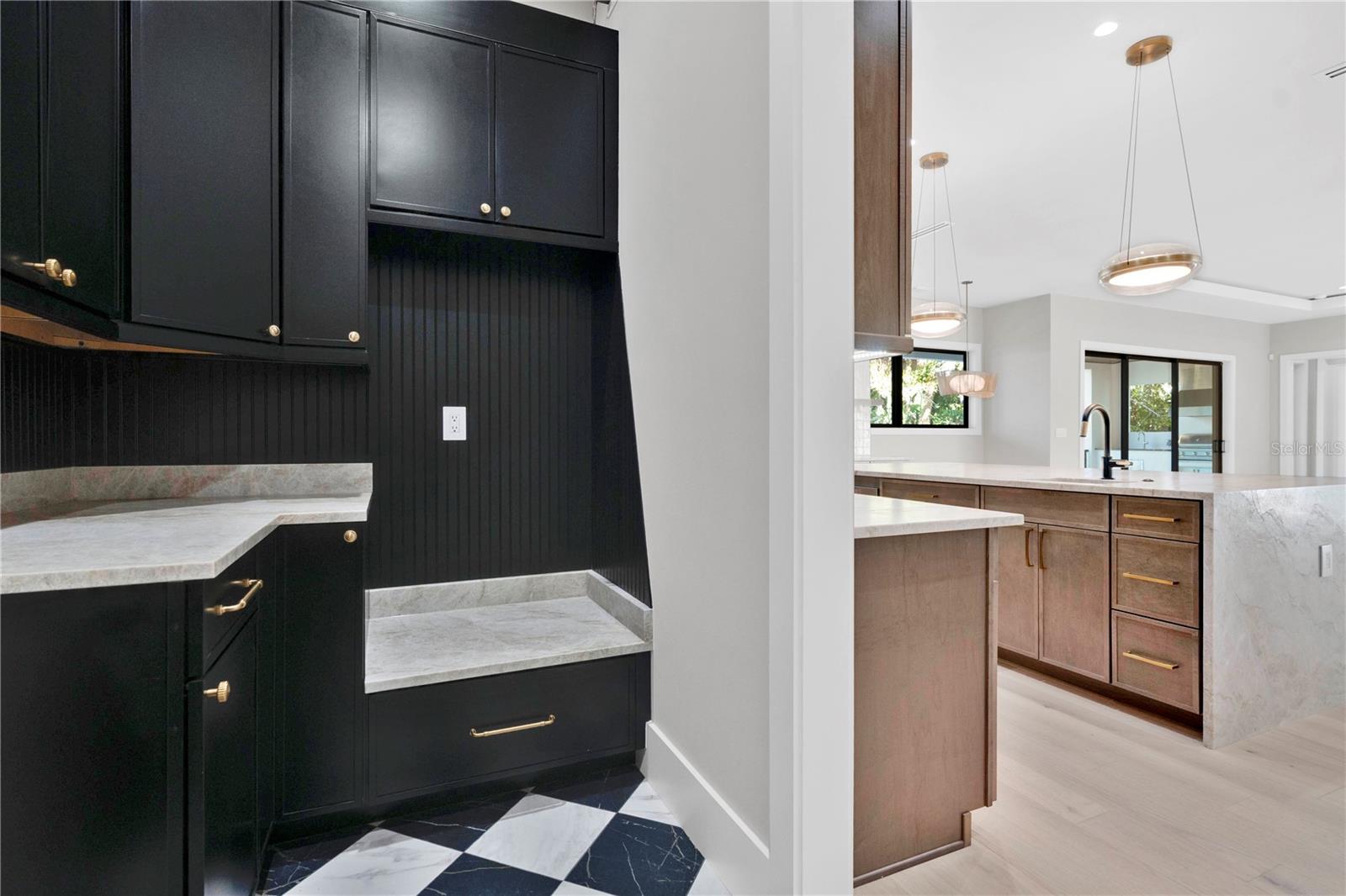 TB8416092 Property Photo