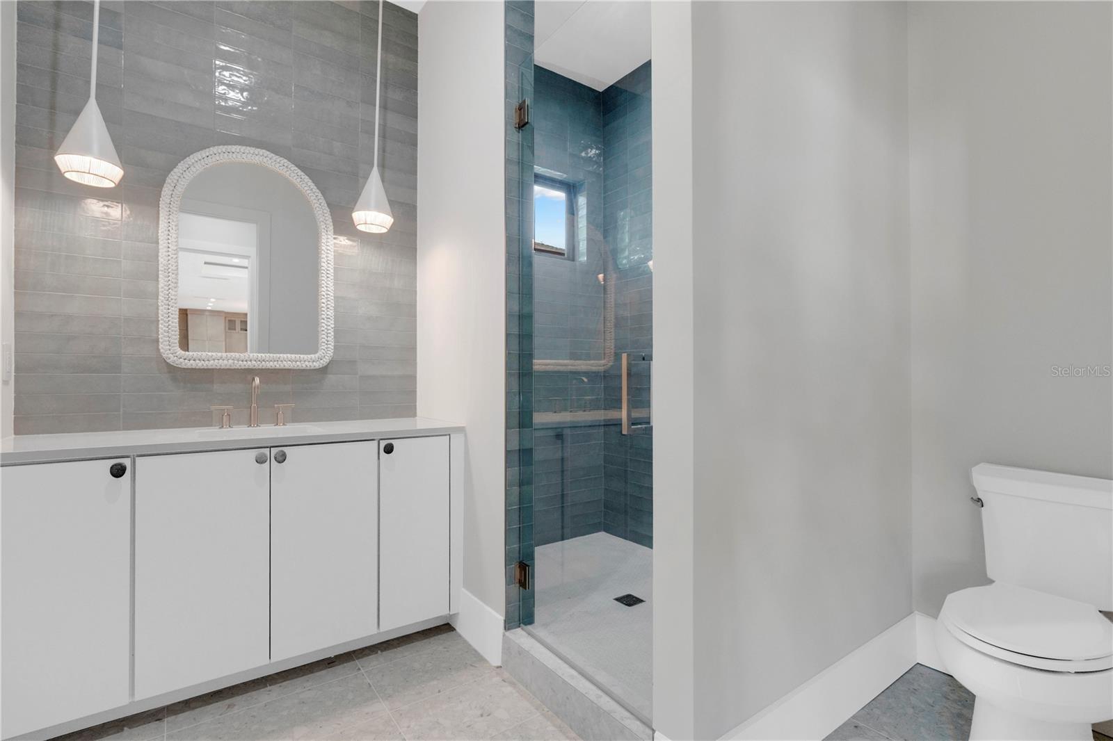 TB8416092 Property Photo