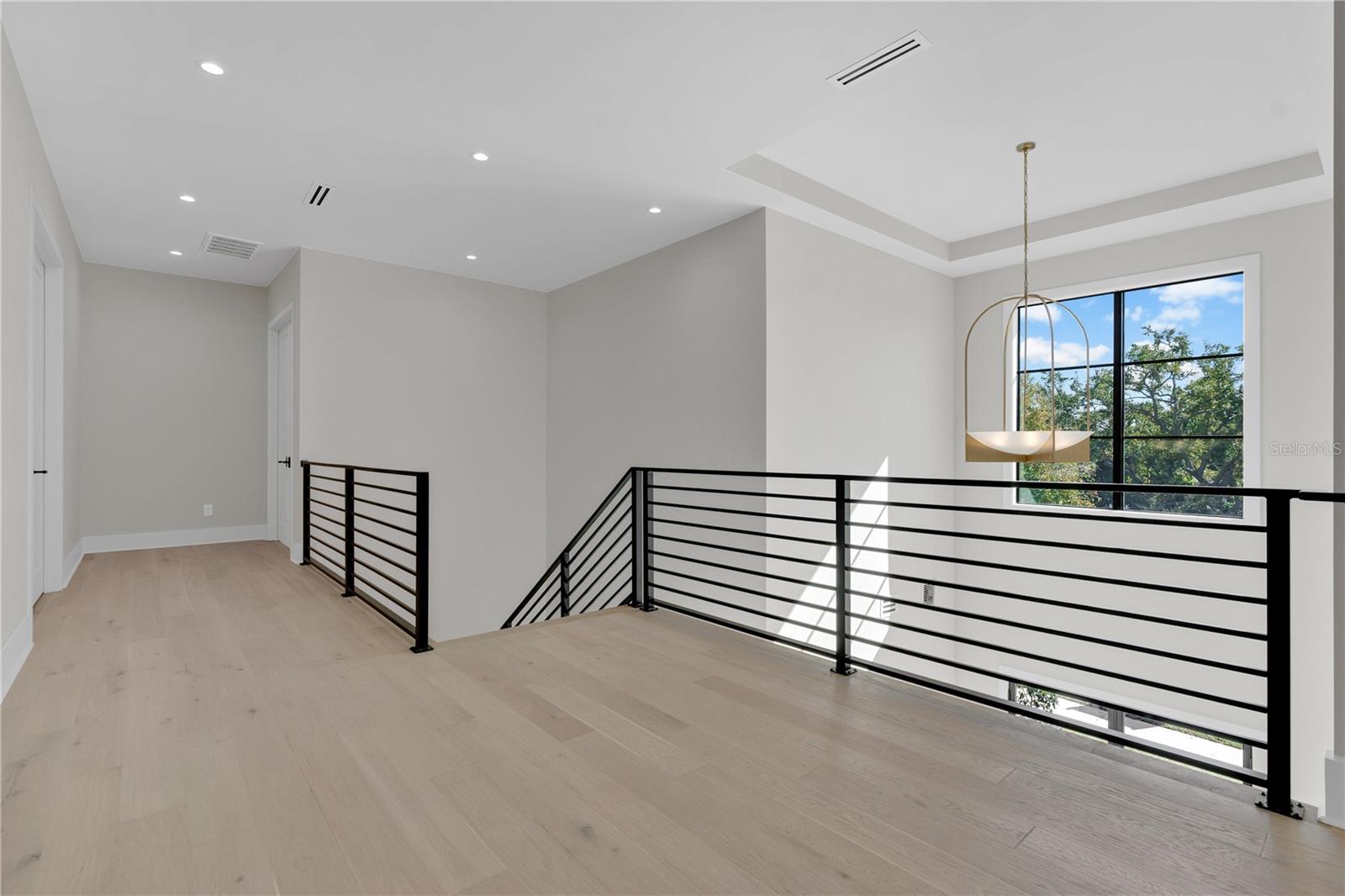 TB8416092 Property Photo