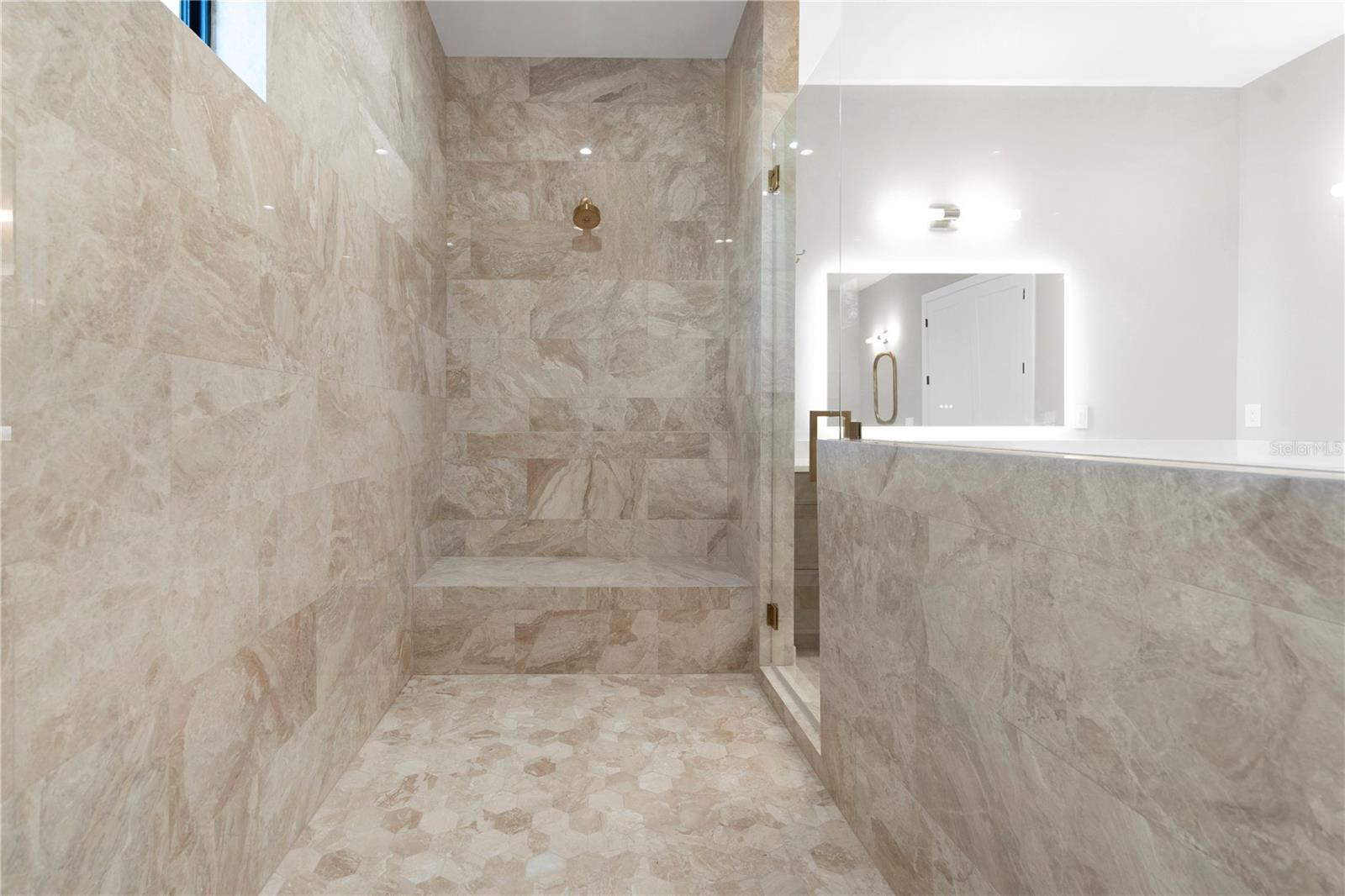 TB8416092 Property Photo