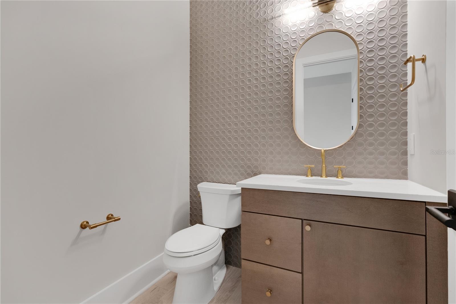 TB8416092 Property Photo