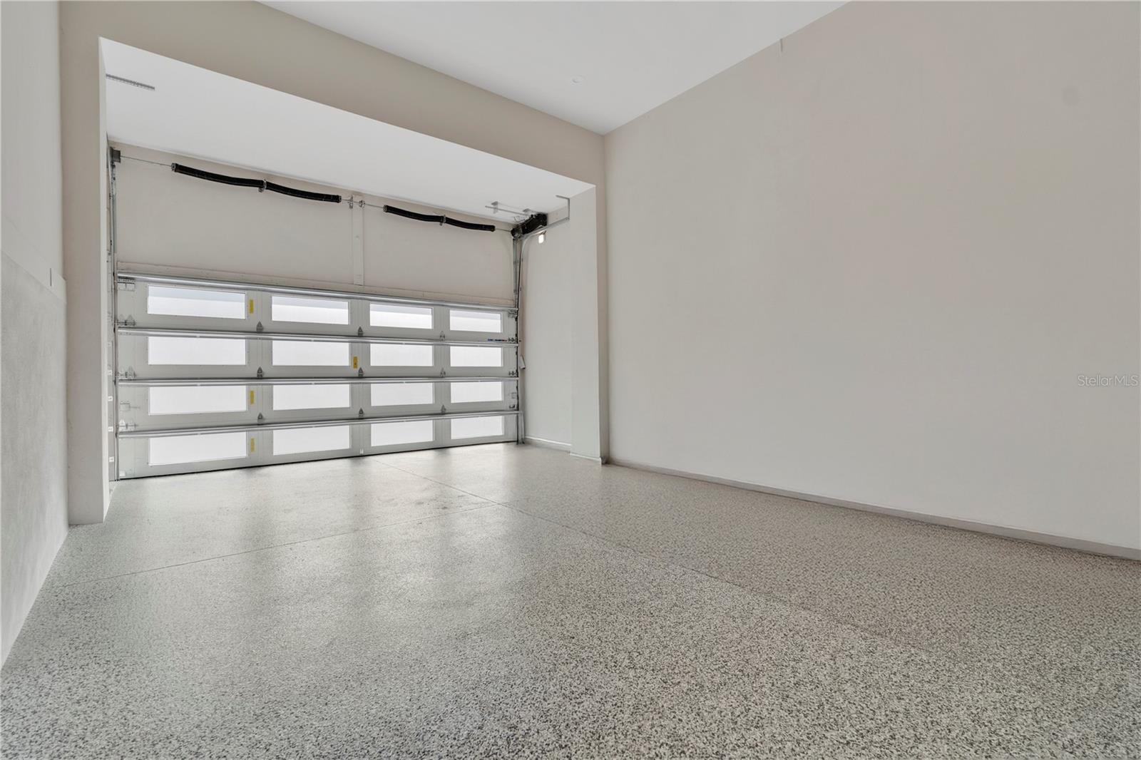 TB8416092 Property Photo