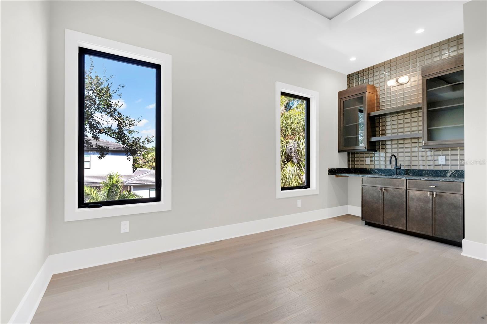 TB8416092 Property Photo