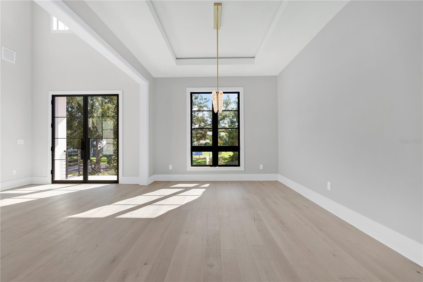 TB8416092 Property Photo