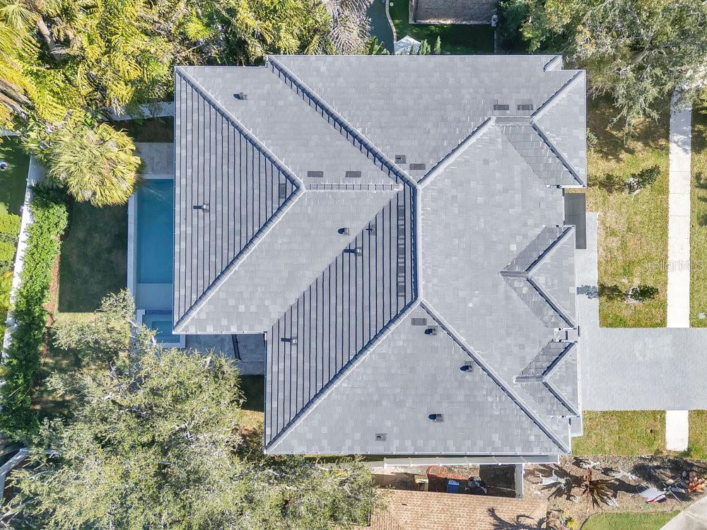 TB8416092 Property Photo