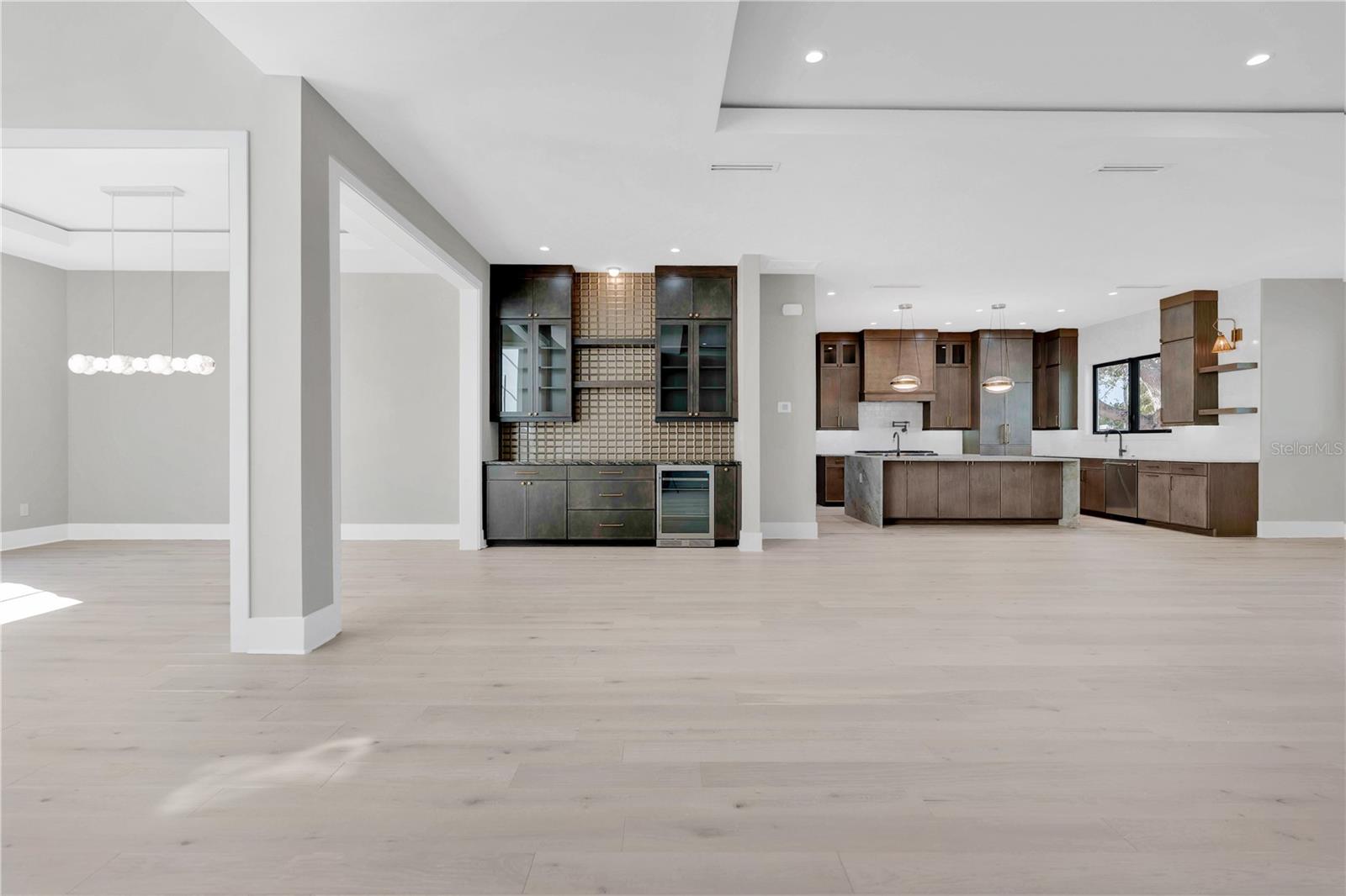 TB8416092 Property Photo