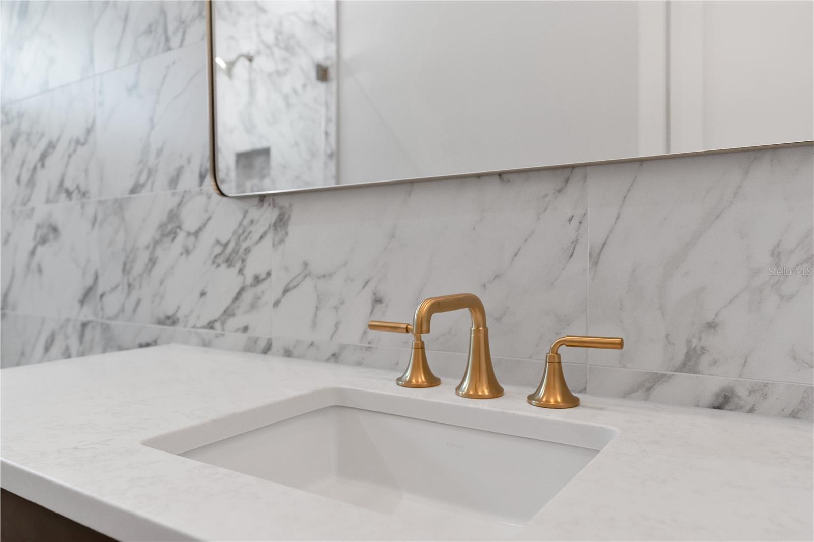 TB8416092 Property Photo