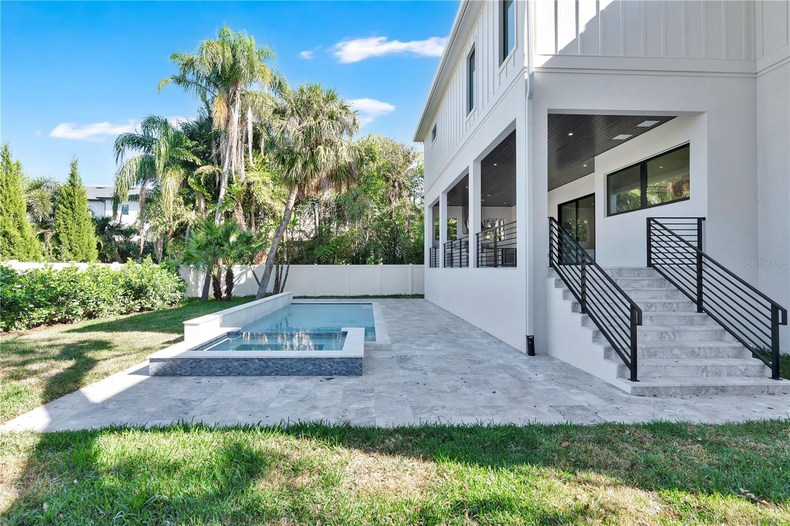 TB8416092 Property Photo